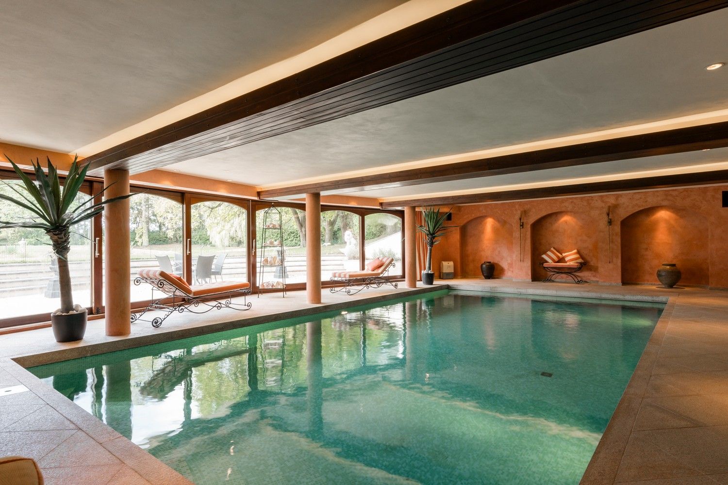 Prachtige villa op een uitzonderlijk domein van 20600m² foto 52