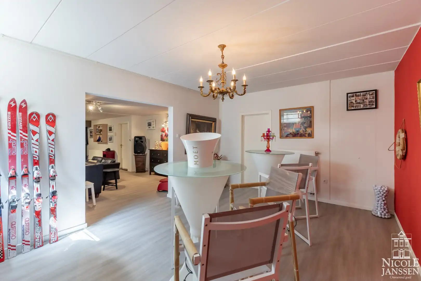 Luxueus ingerichte villa met vier slaapkamers en verzorgde tuin foto 35