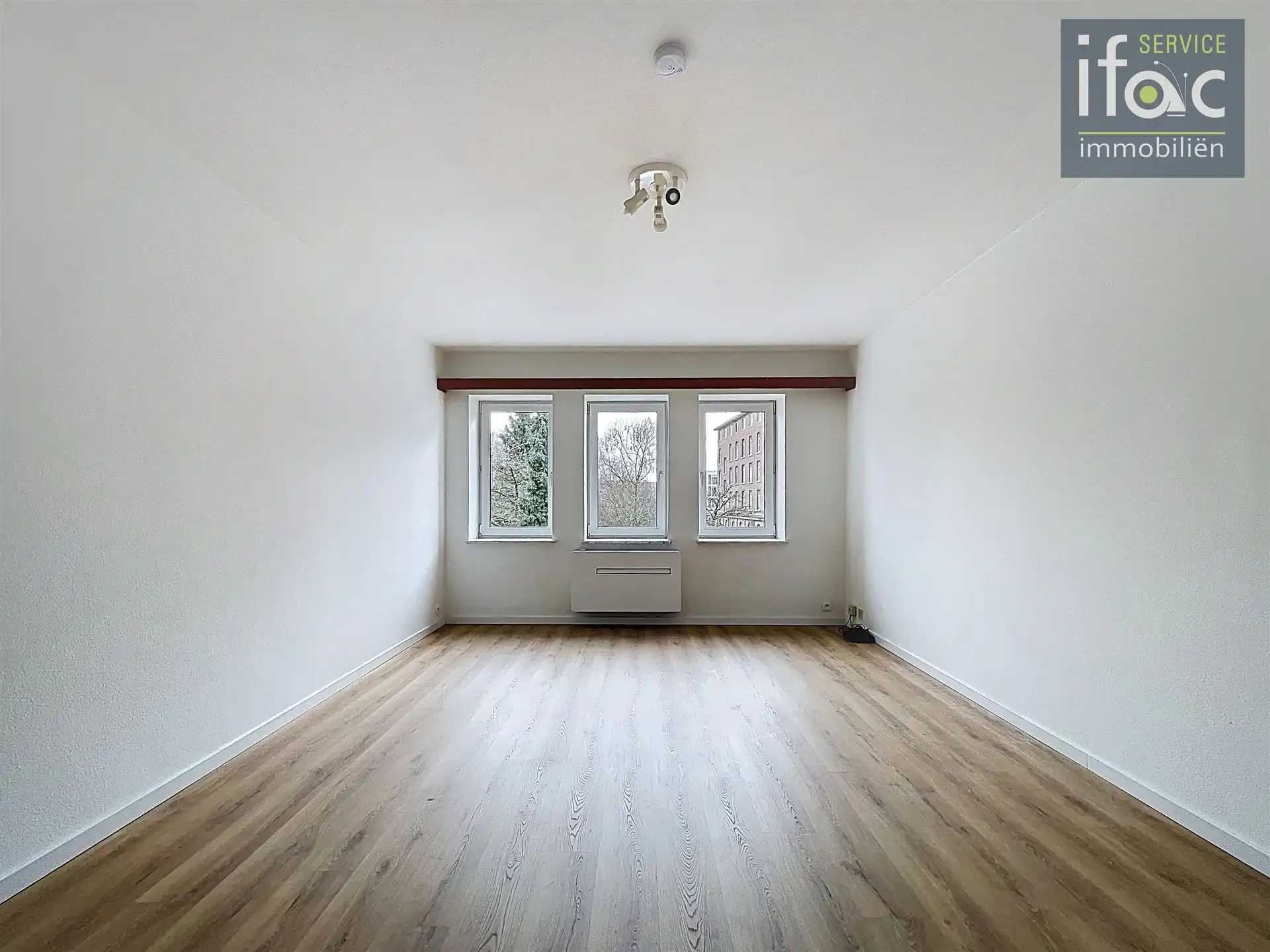 Leuk gerenoveerde studio te centrum Leuven foto {{pictureIndex}}