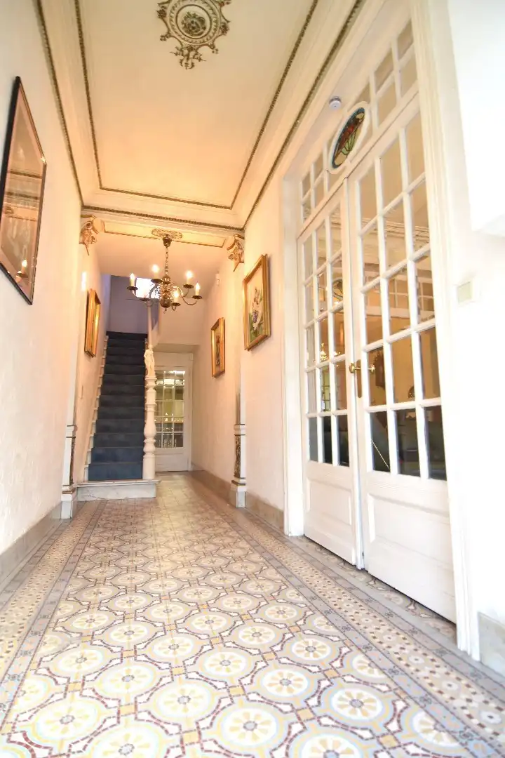 Sfeervolle gezinswoning met 4 slaapkamers, garage én tuin te koop in Kuurne-centrum foto 2