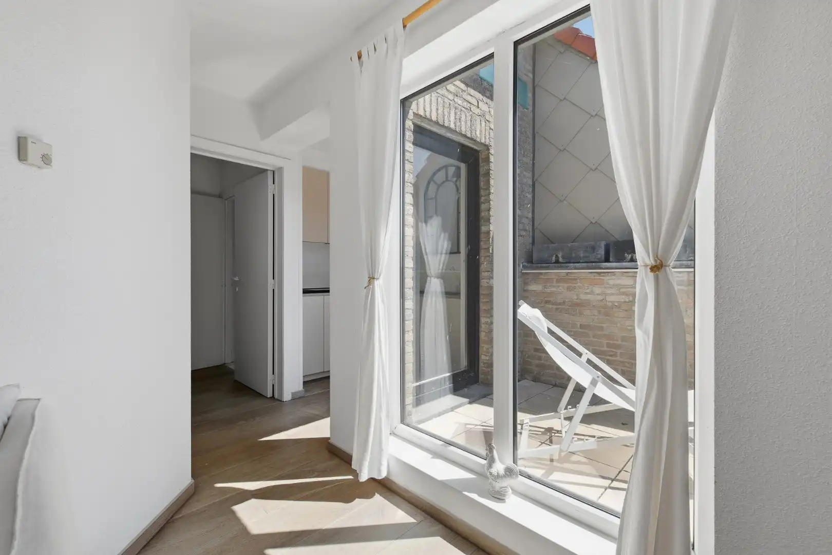 Instapklaar en gemeubeld 1-slaapkamerappartement met terras in hartje Wenduine foto 6
