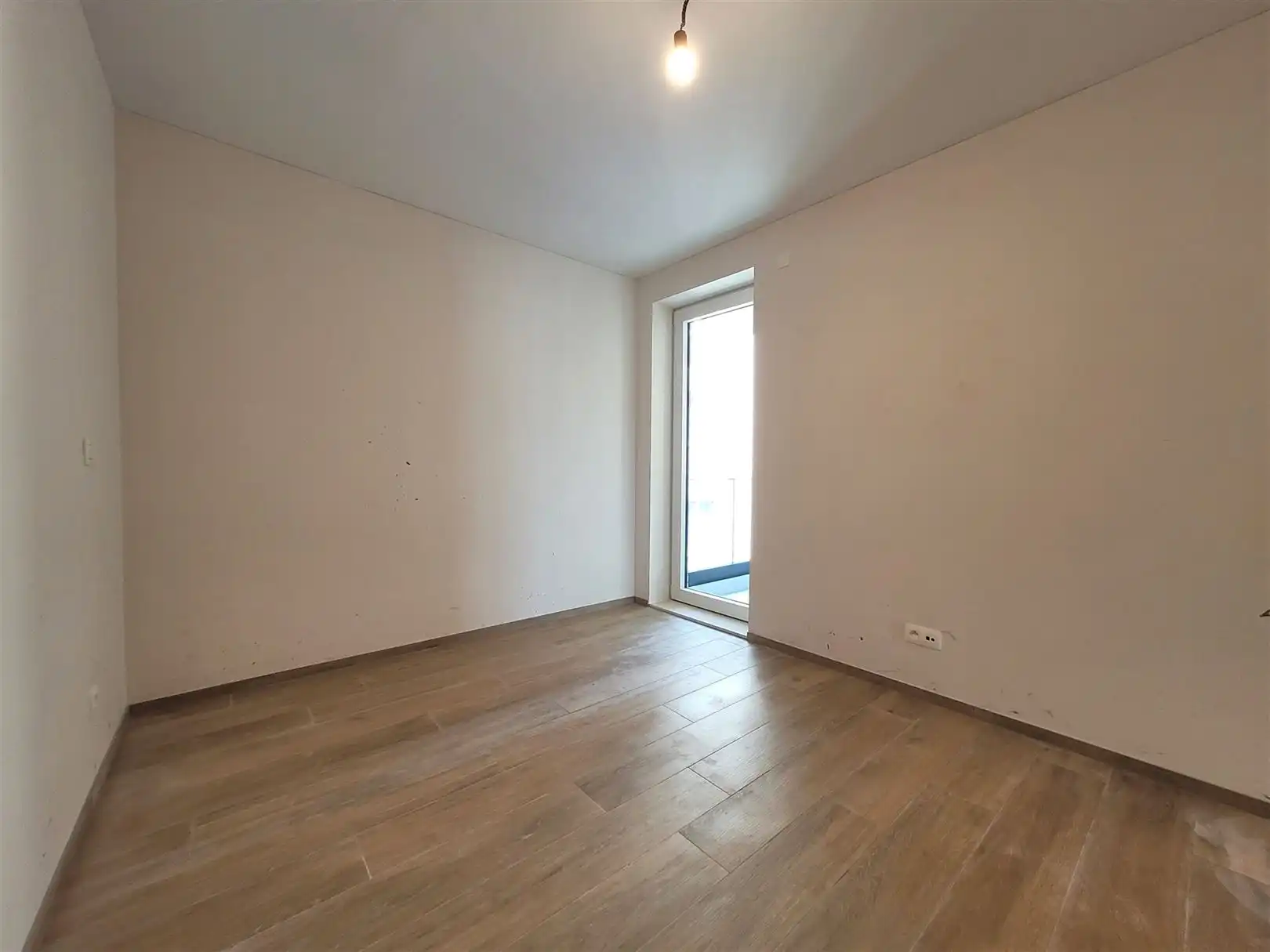 Ongemeubeld nieuwbouwappartement met 2 slaapkamers foto 12