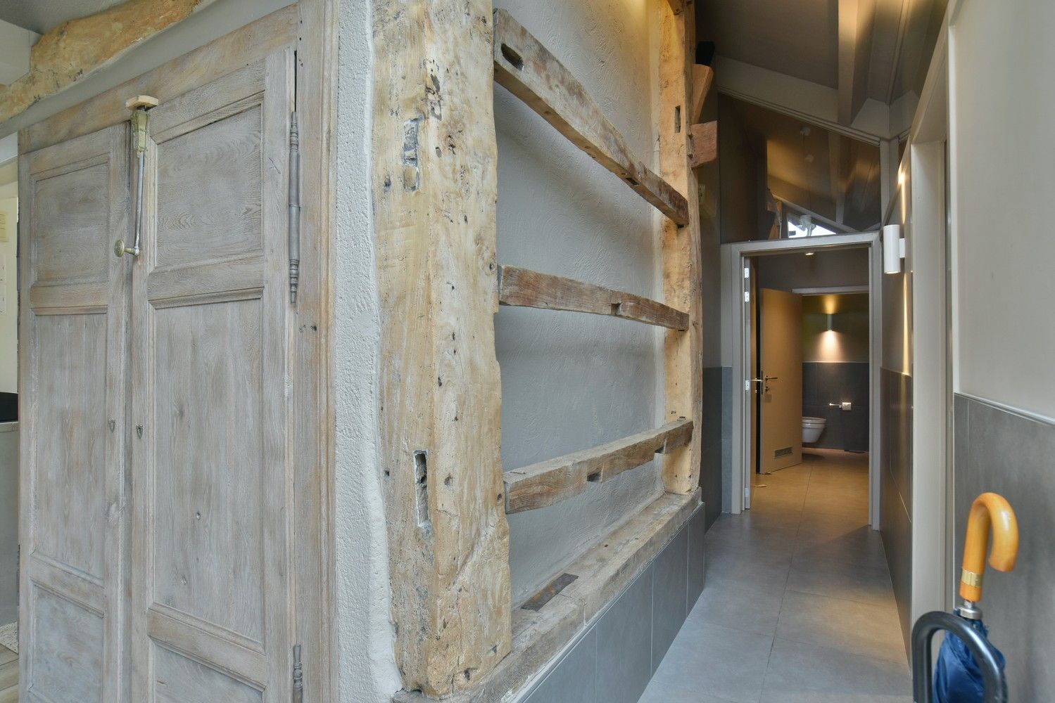 Uniek pand bestaande uit restaurant, grote feestzaal met ruime parking en woning op een domein van maar liefst van 74a. foto 19