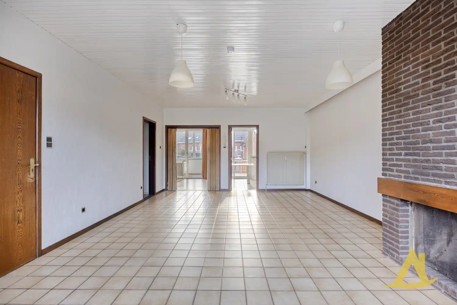 GEZELLIG APPARTEMENT MET UITSTEKENDE LIGGING TE DIEST! foto 3