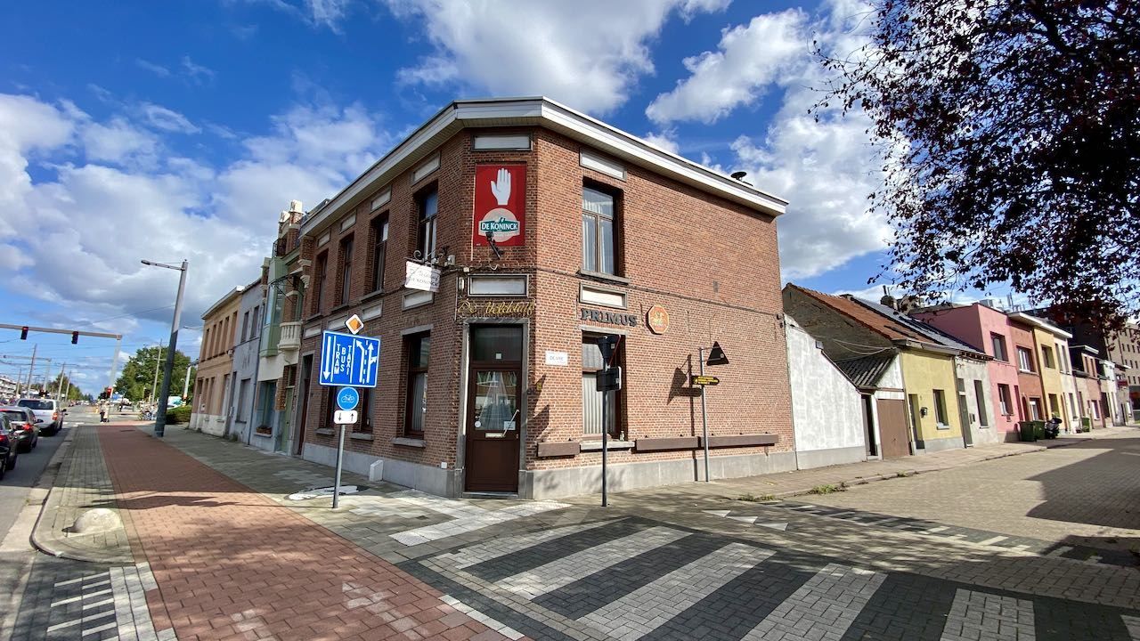 Commercieel te koop August Van de Wielelei 114 - 2100 Deurne (2100)