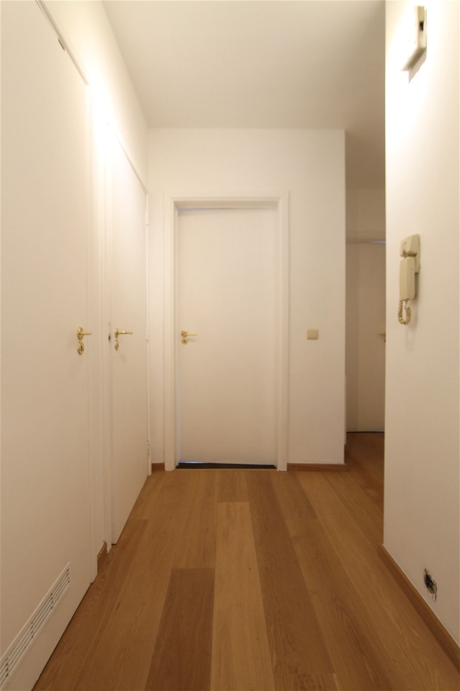 Gemeubeld zeer aangenaam 2 slpk. appartement! foto 7