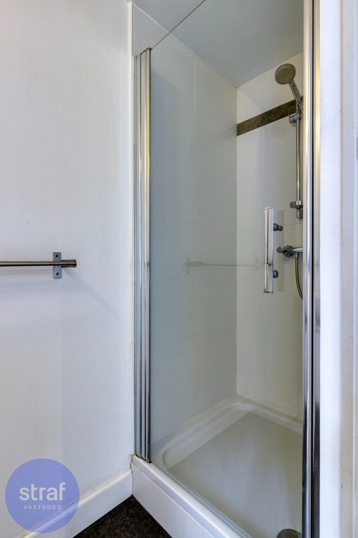 Charmante stadswoning met zuidgericht terras en extra studio foto 18