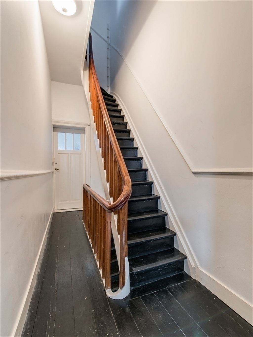 Appartement in authentiek herenhuis op toplocatie foto 11