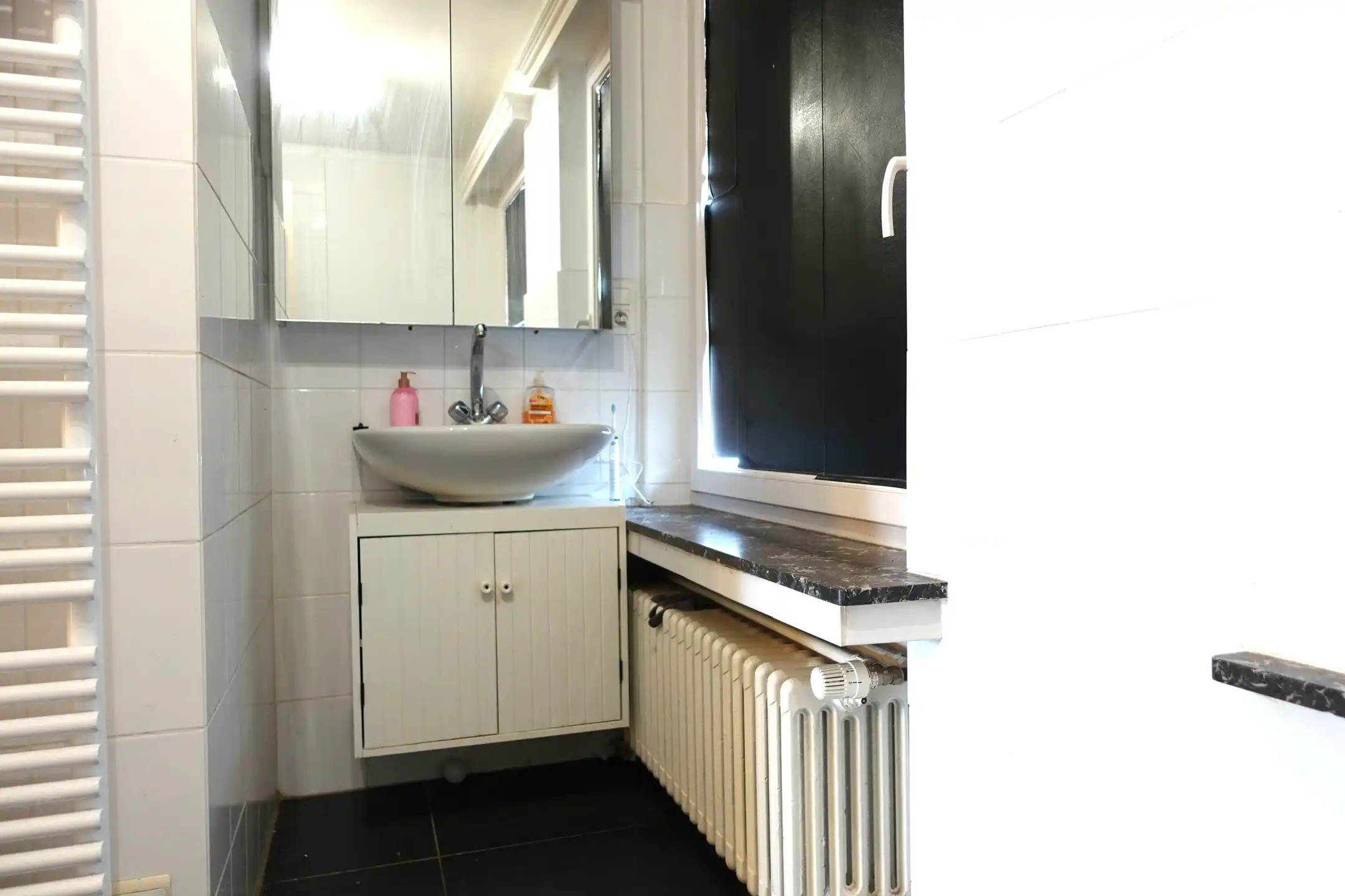 Modern 3-slp app met terras en staanplaats te Turnhout. foto 11