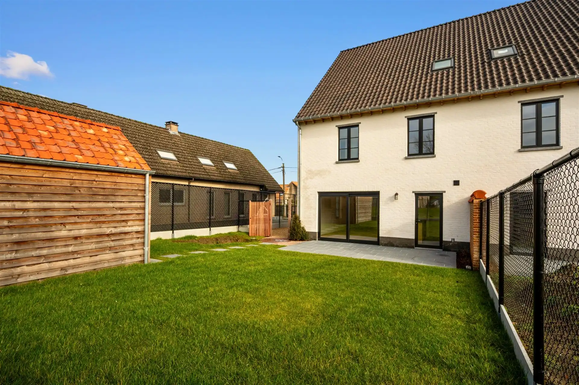Prachtige en rustig gelegen nieuwbouwwoning met tuin foto 30