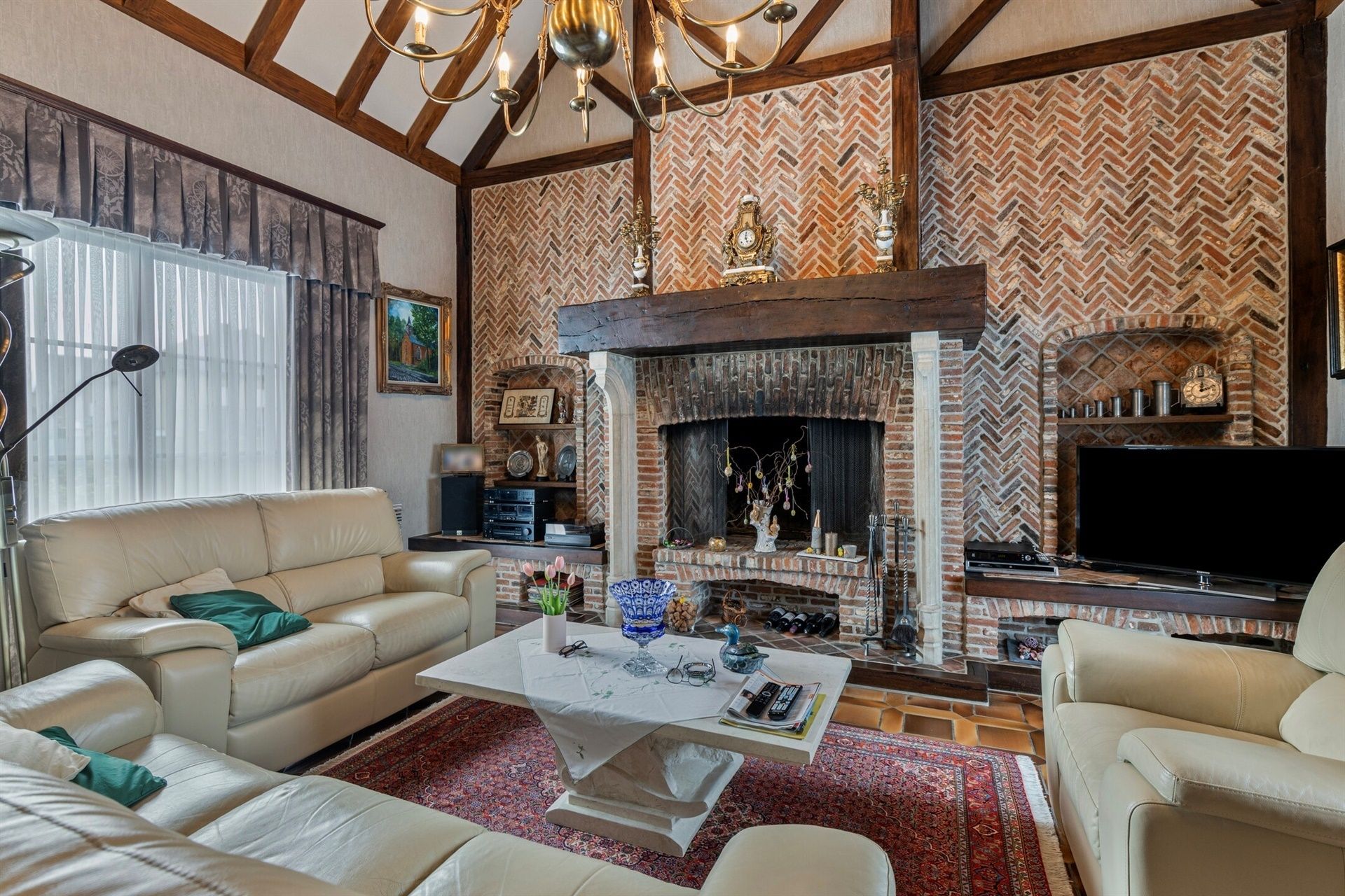 Rustig gelegen landhuis met 6 kamers foto 4