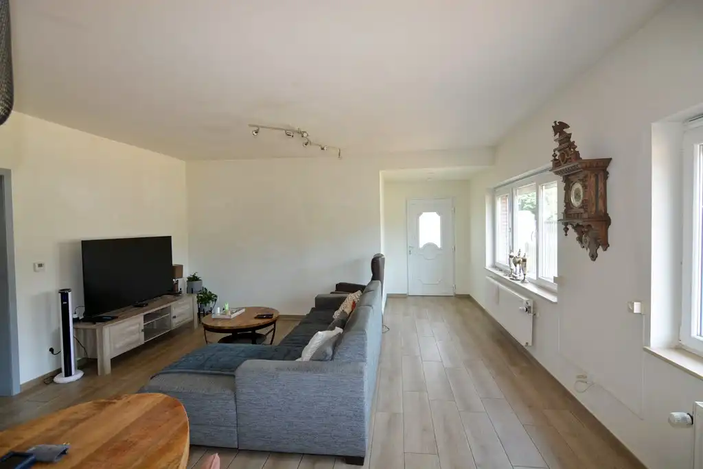 Gelijkvloers appartement met 3 slpks, veranda, tuin en garage foto 9