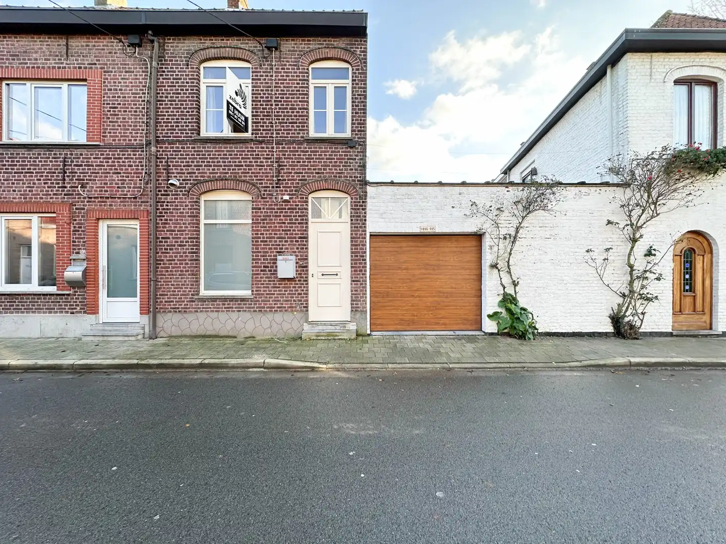 Gerenoveerde woning met drie slaapkamers & autostaanplaats te Roeselare! foto 15