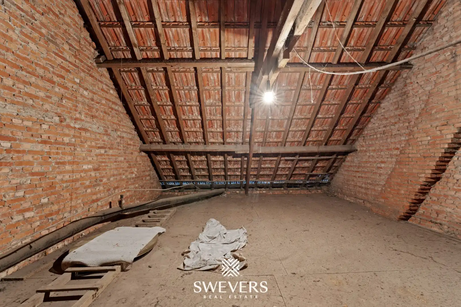 Ruimte en renovatiepotentieel in Tessenderlo-Ham foto 26