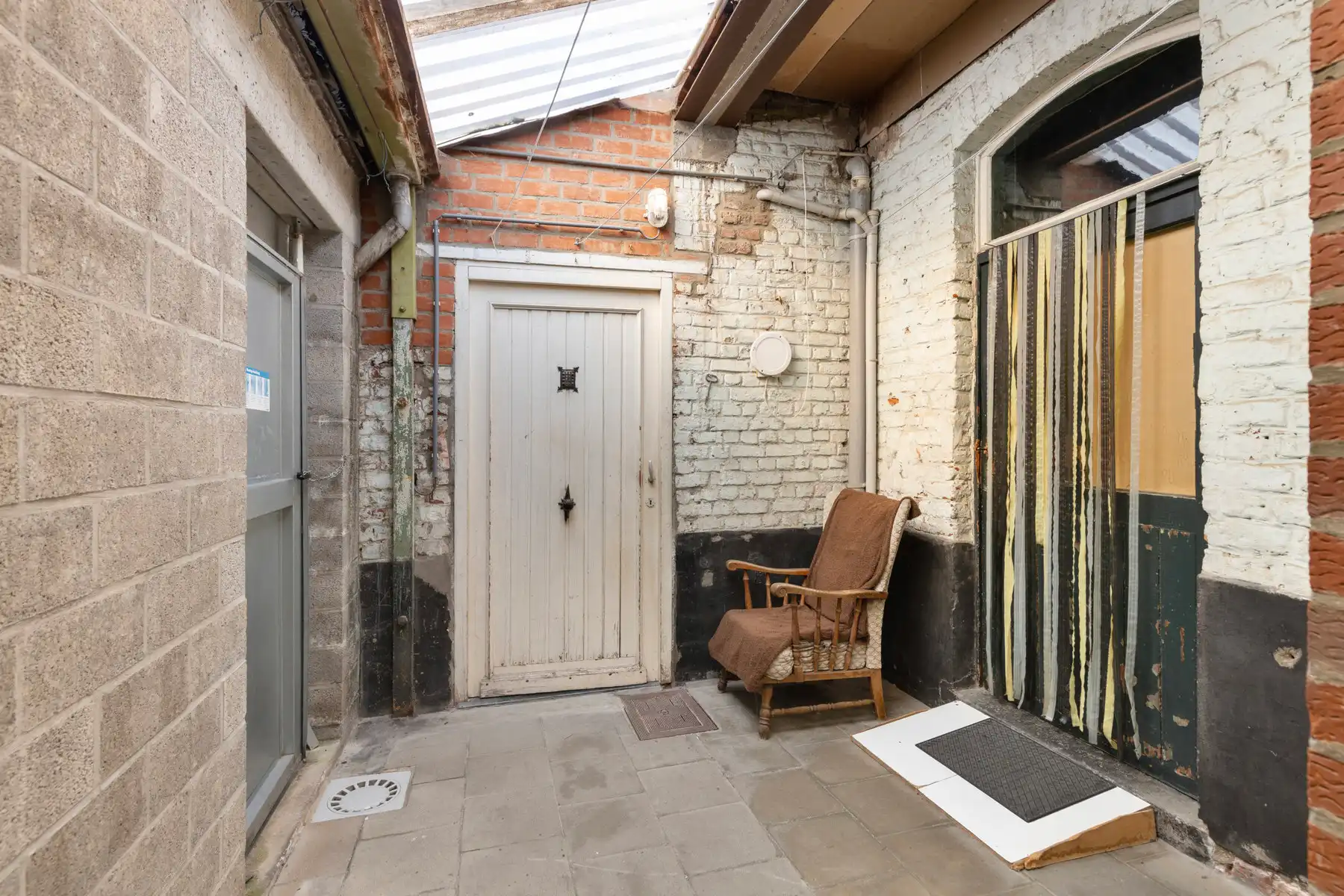 Handelspand met woonst ! foto 14