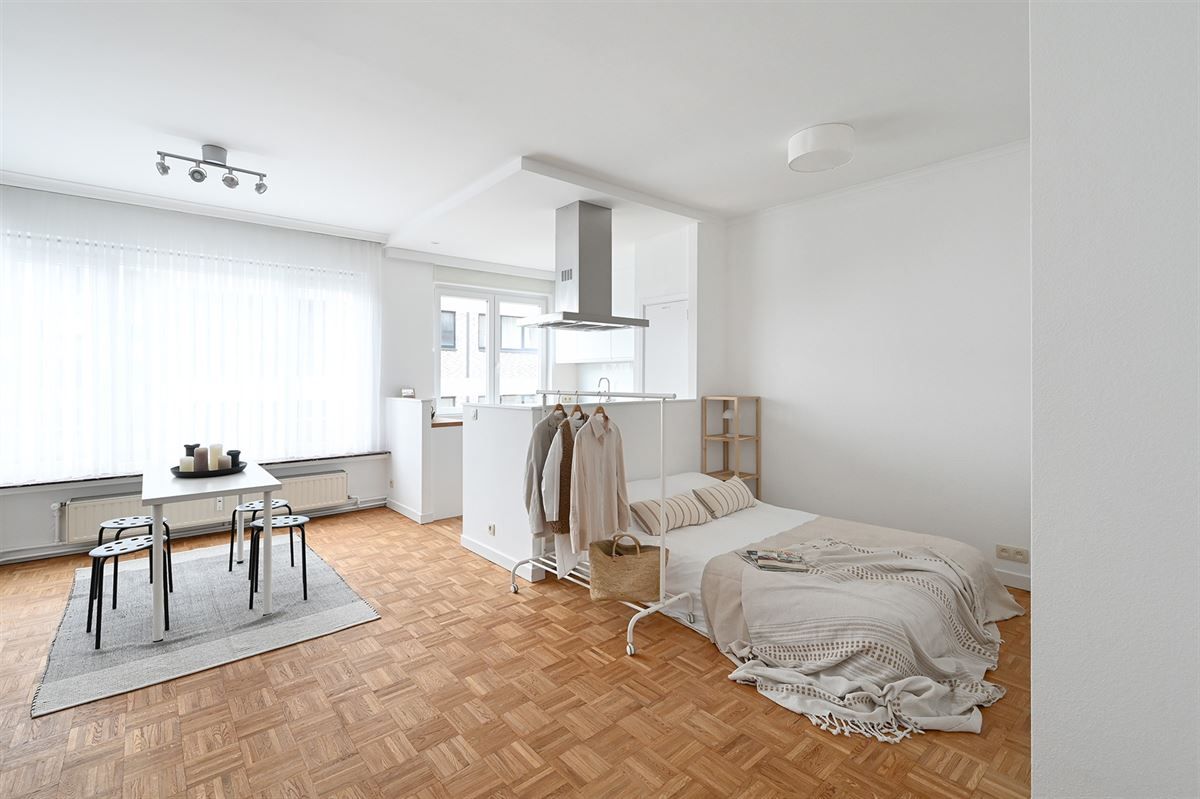 Geheel gerenoveerde studio op toplocatie foto 12