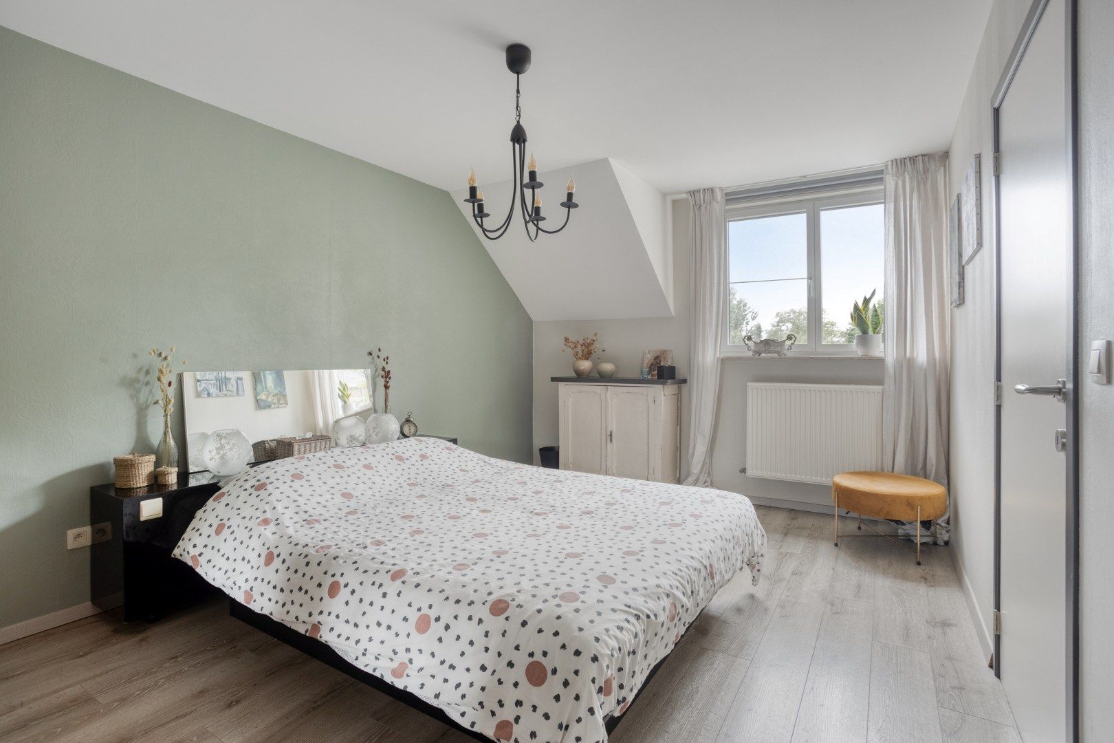 IN OPTIE! Ruime energiezuinige woning met 4 slaapkamers in Glabbeek! foto 11