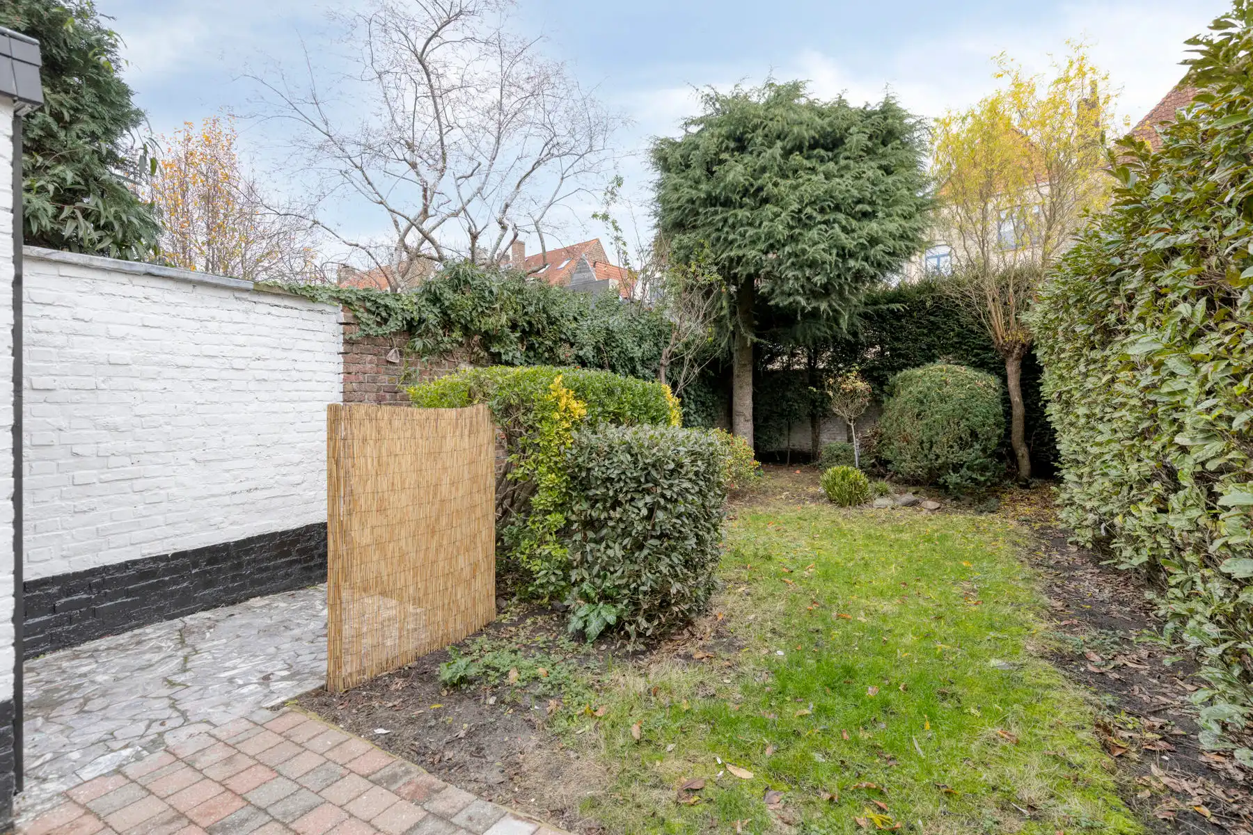 Gerenoveerde (2025) stadswoning met tuin foto 14