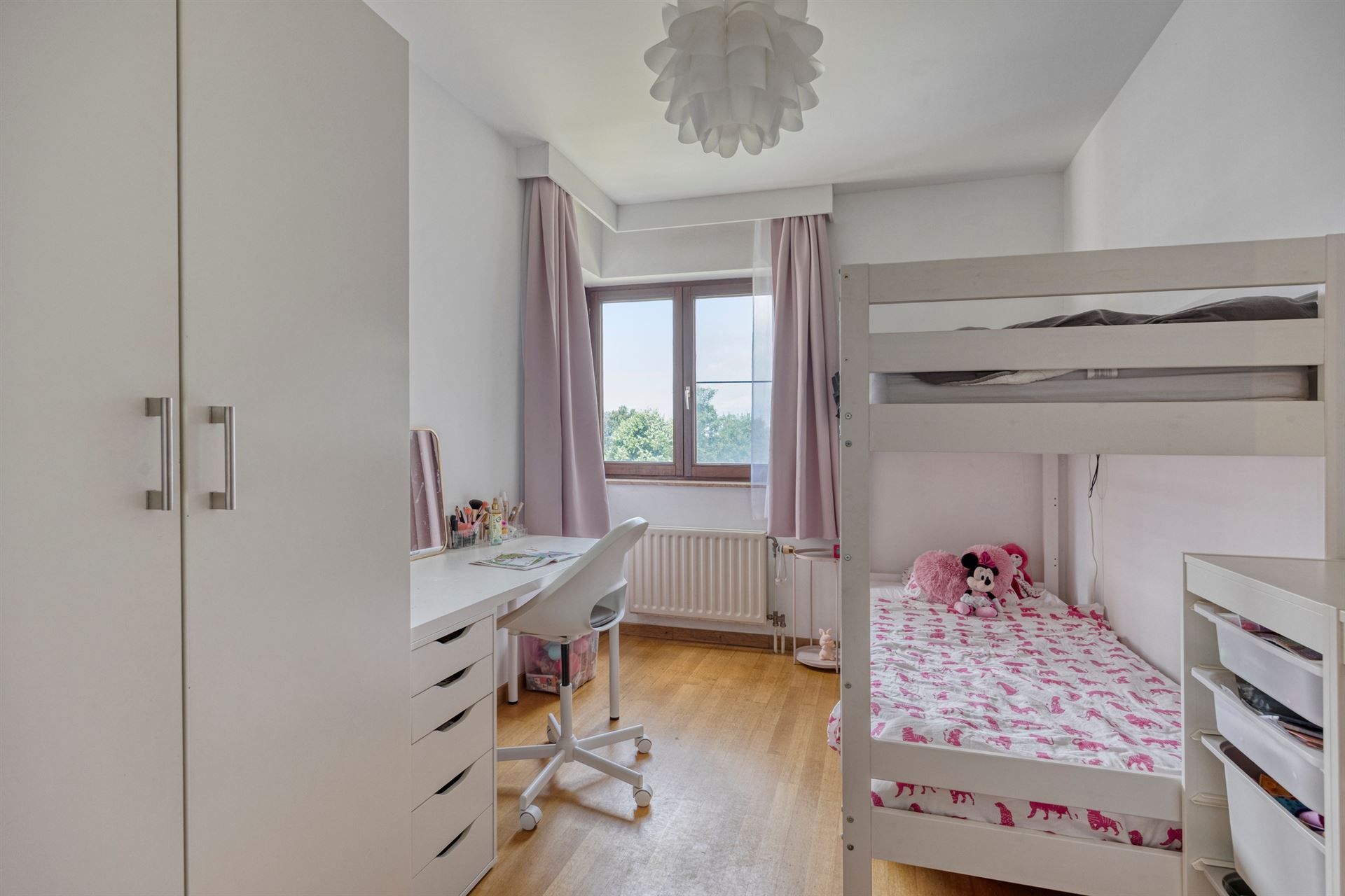 Ruim 2-slaapkamers appartement in goede staat + 30.000 EUR (dubbele garage) foto 14