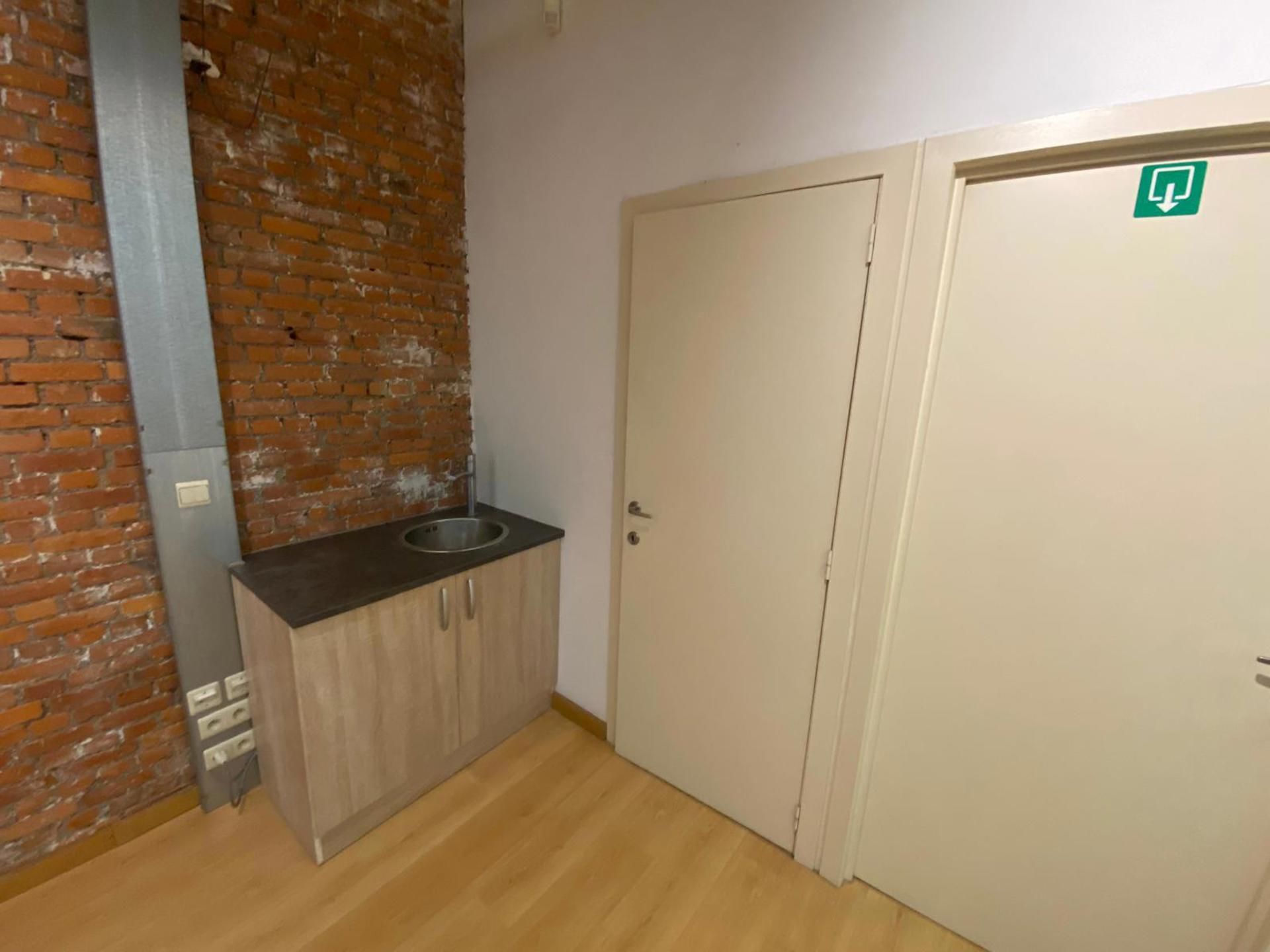 Kantoorruimte te huur op het Eilandje-Cadixwijk, Antwerpen foto 9