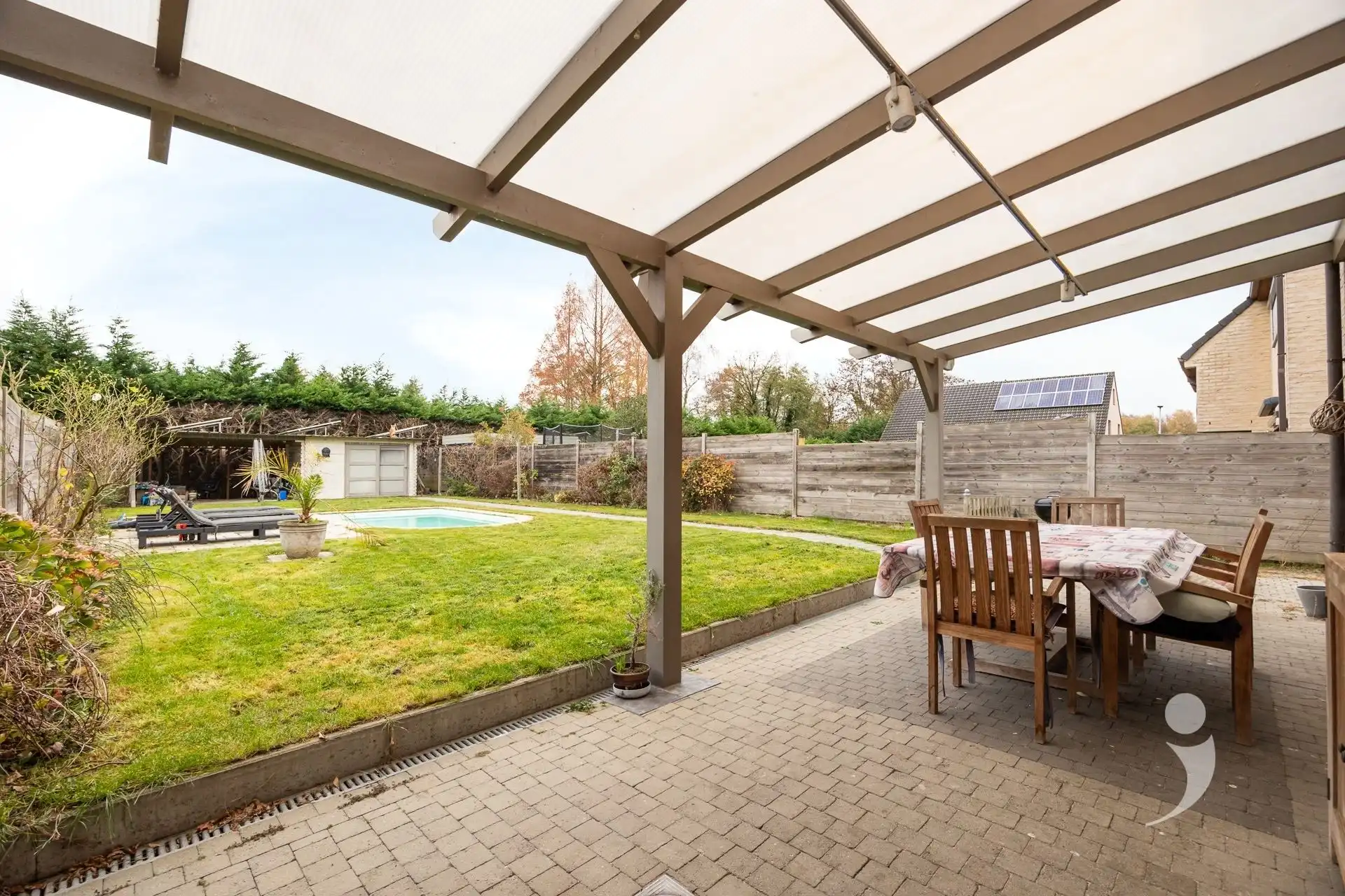 Energiezuinige woning met zwembad op uitstekende locatie in Schiplaken foto 10