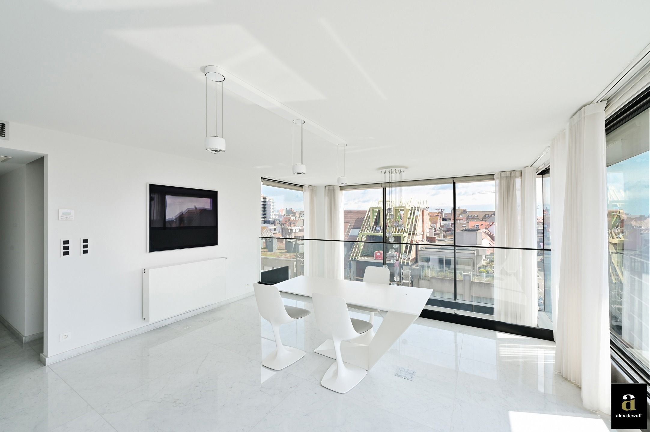 Uitzondelijk hoekappartement (duplex) met zijdelings zeezicht foto 59