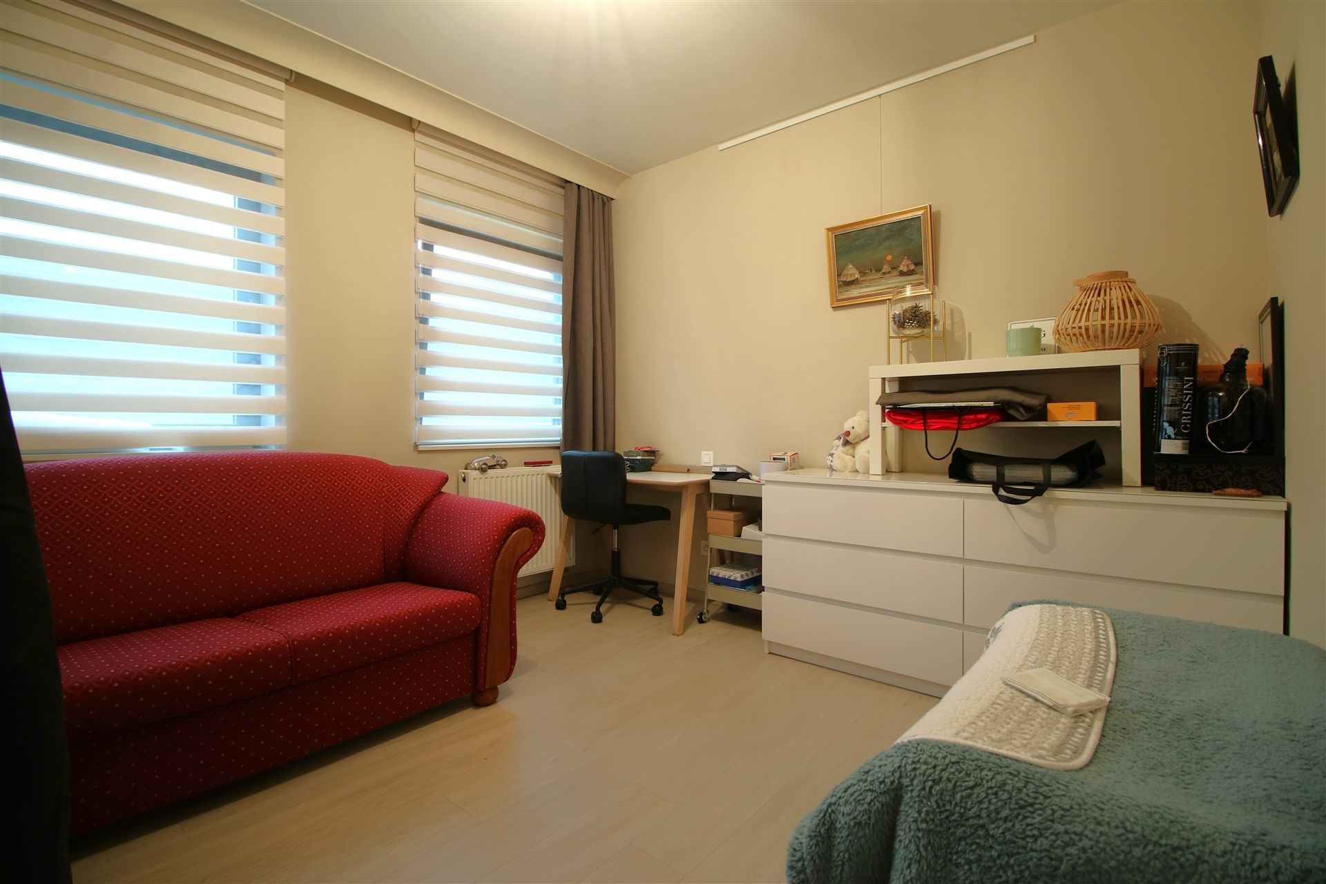 Knap gelijkvloers 2 slpk, terras & garage foto 16