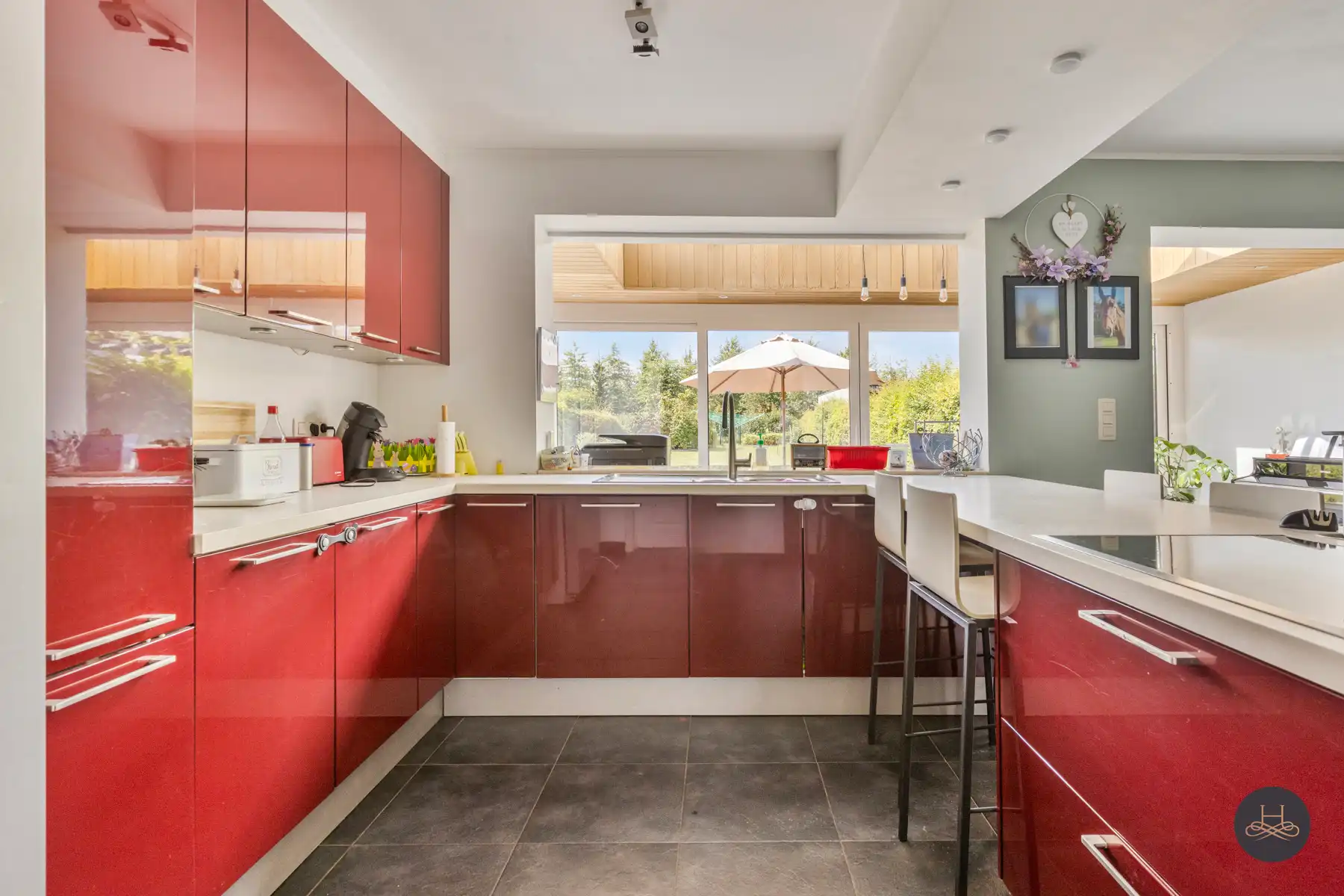 Leuke woning met grote tuin foto 9