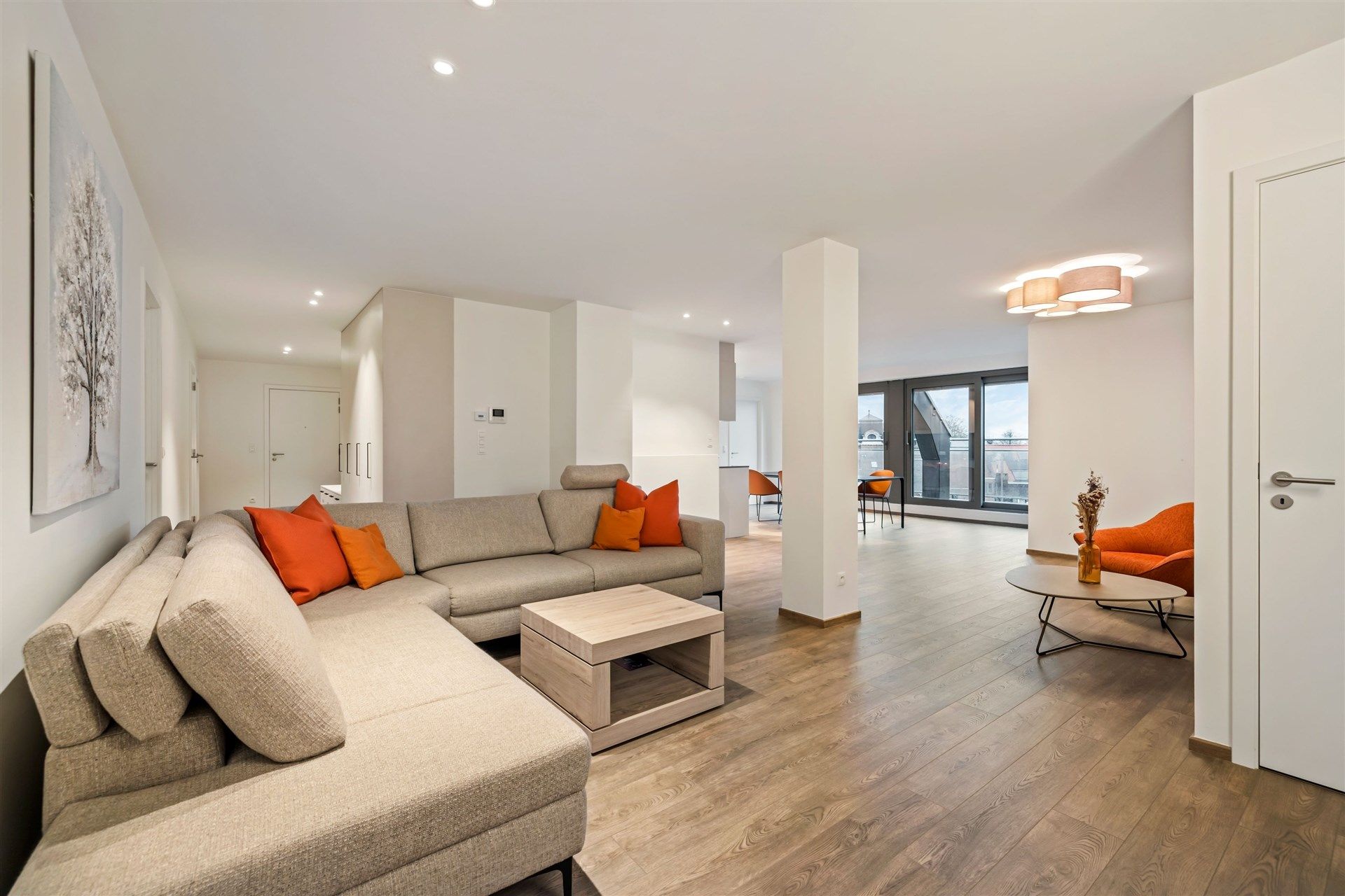 Uitzonderlijk ruim duplex appartement met loft allures te Sint-Niklaas foto 2