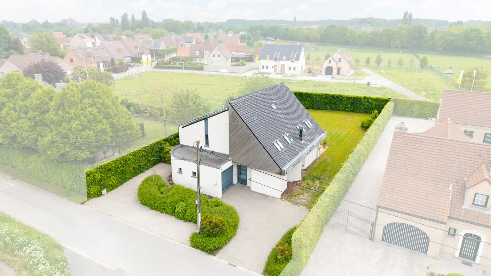 Ruime, lichtrijke gezinswoning met o.a. 6 kamers foto 26