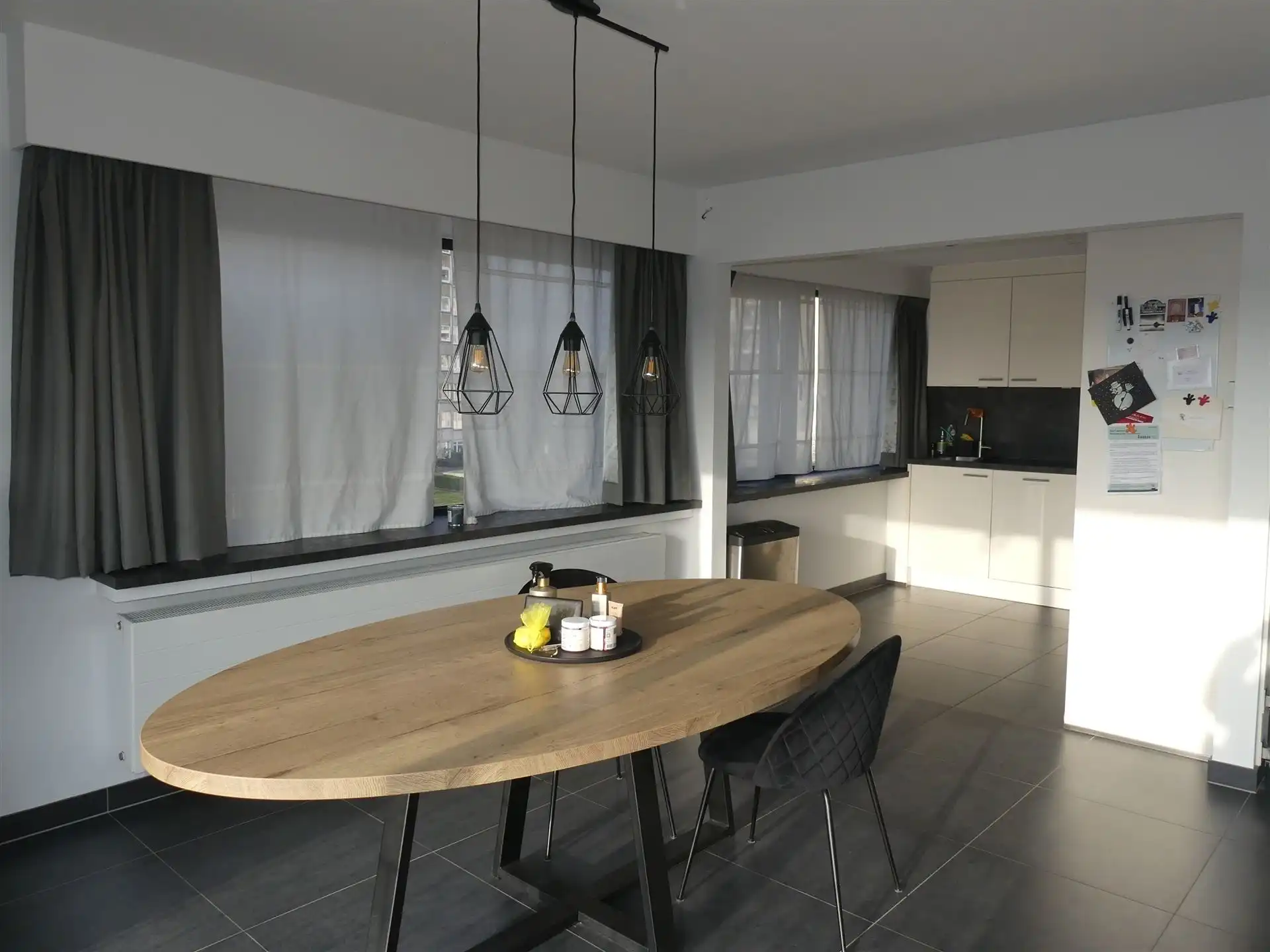 Ruim instapklaar appartement met garage! foto 4