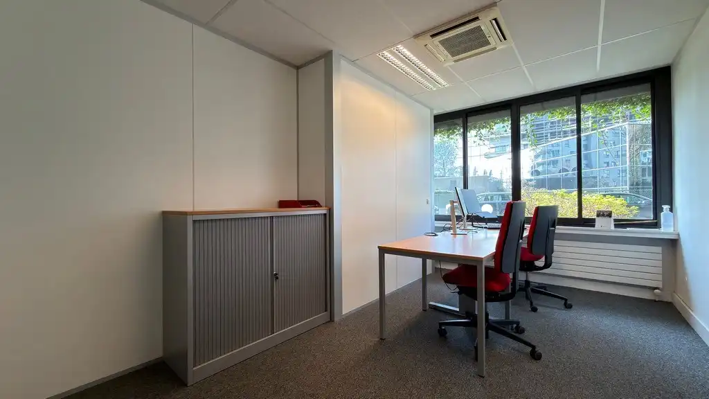 Gelijkvloerse kantoren te koop langs Singel in Antwerpen foto 6