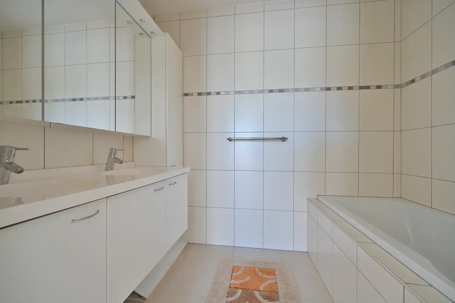 Exclusieve villa met zwembad op absolute toplocatie in het charmante Neerharen (Lanaken) foto 16