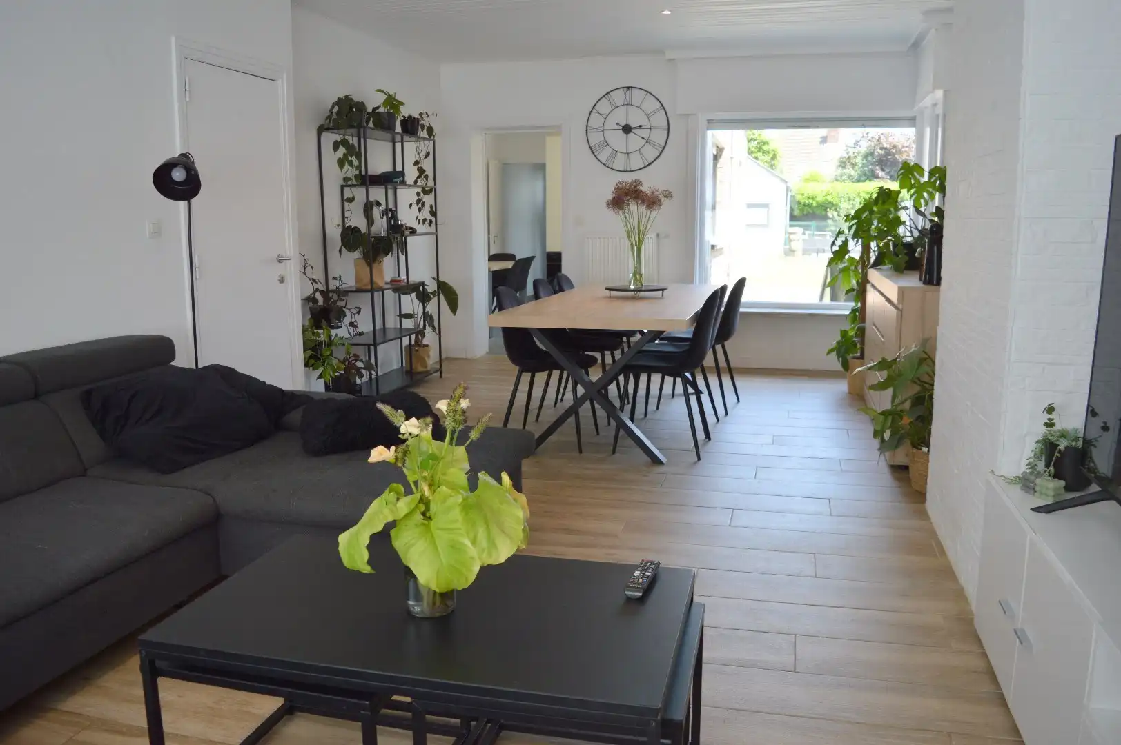 Gezellige woning met 2 slaapkamers te Wevelgem foto 2