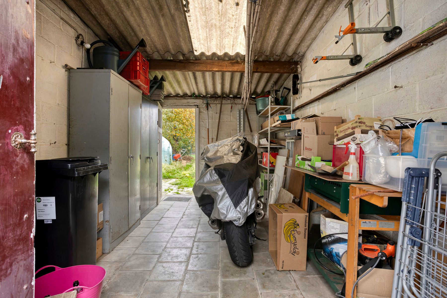 Charmante halfopen woning met potentieel foto 27