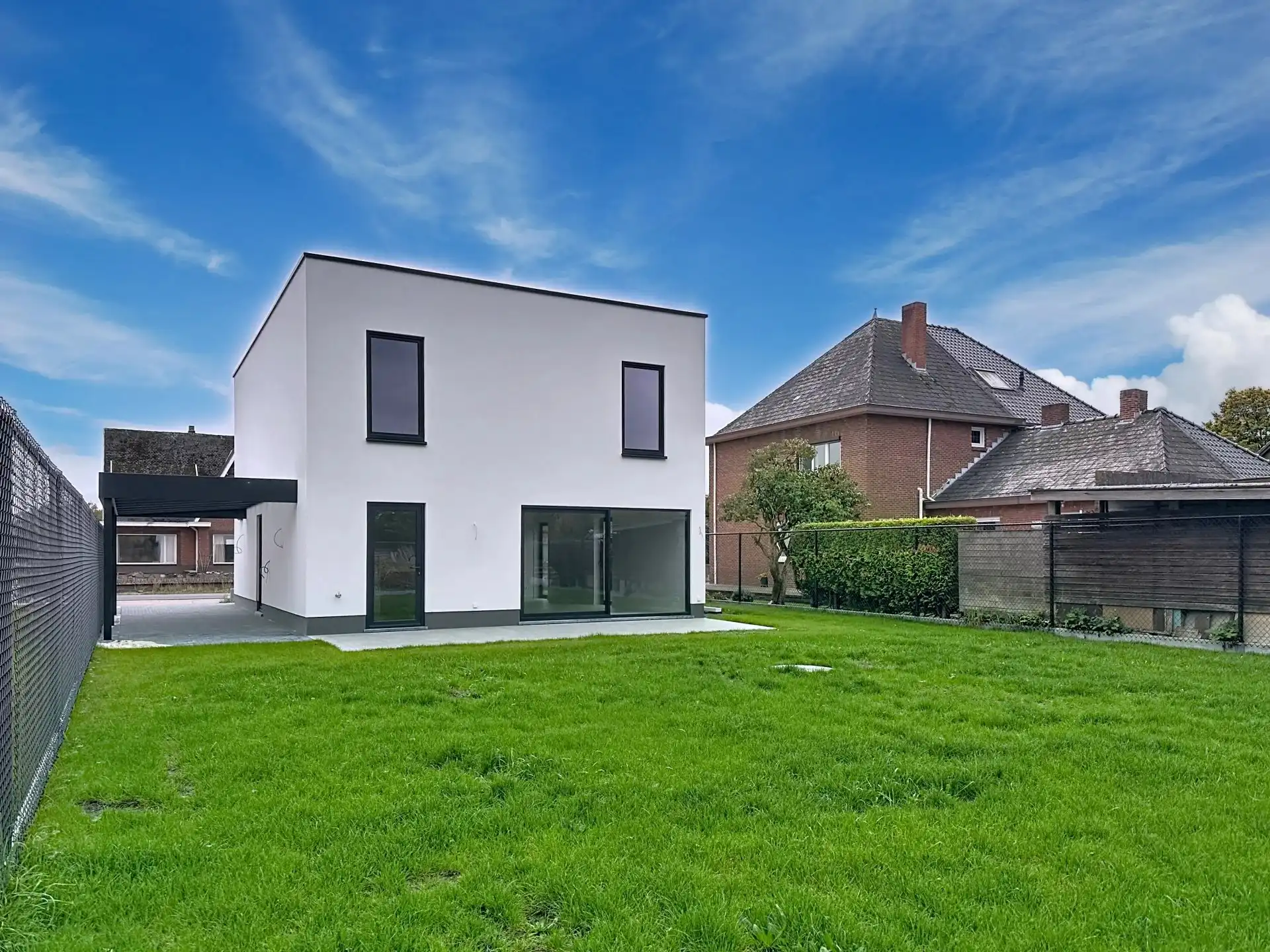 Moderne BEN-woning met 3 slaapkamers en een carport op een mooi perceel. foto 36