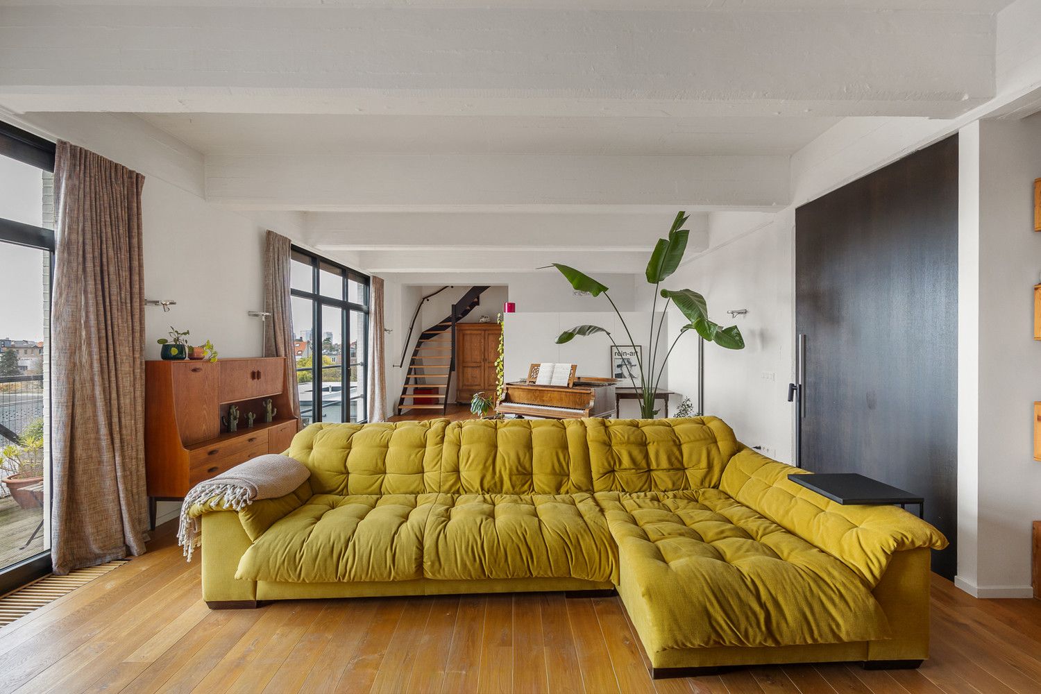 Uitzonderlijke loft 200m² + aangelegde daktuin, terras en 2 optionele garages in rustig, groen woonerf op de grens Borgerhout/Antwerpen foto 9