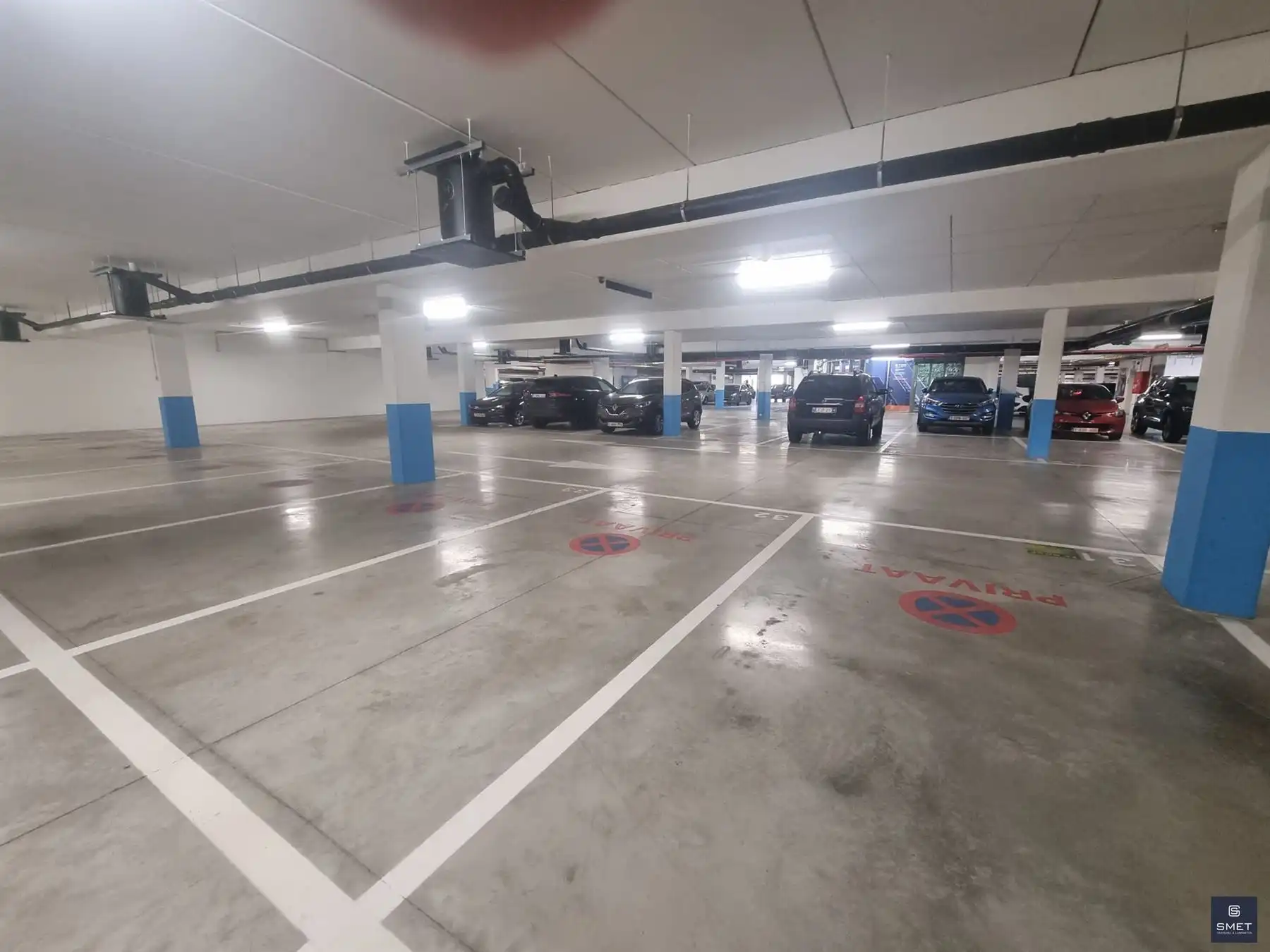 AUTOSTAANPLAATS TE HUUR IN WARANDE foto 4