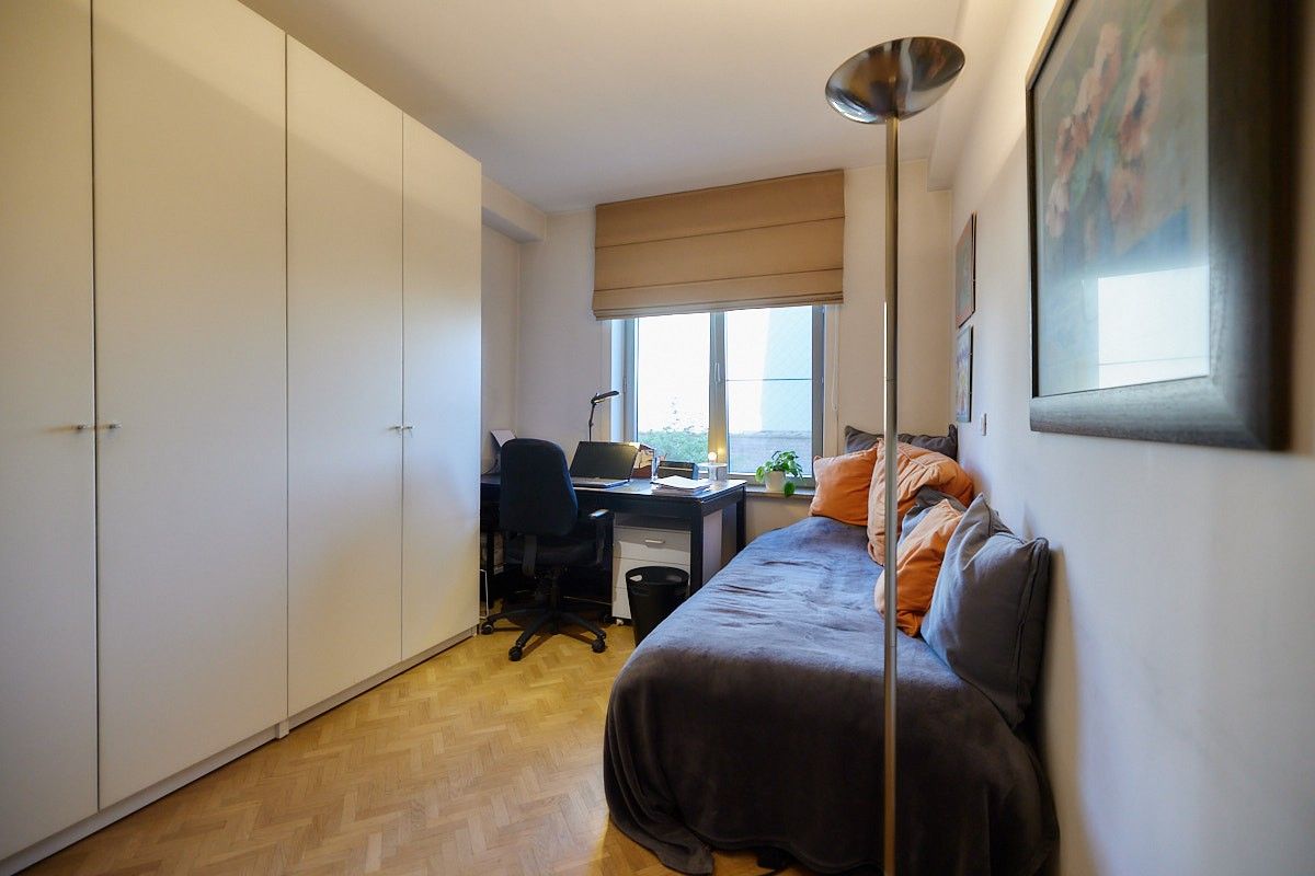 VERKOCHT. Bijzonder sfeervol appartement aan het Zuidpark met drie slaapkamers. foto 17