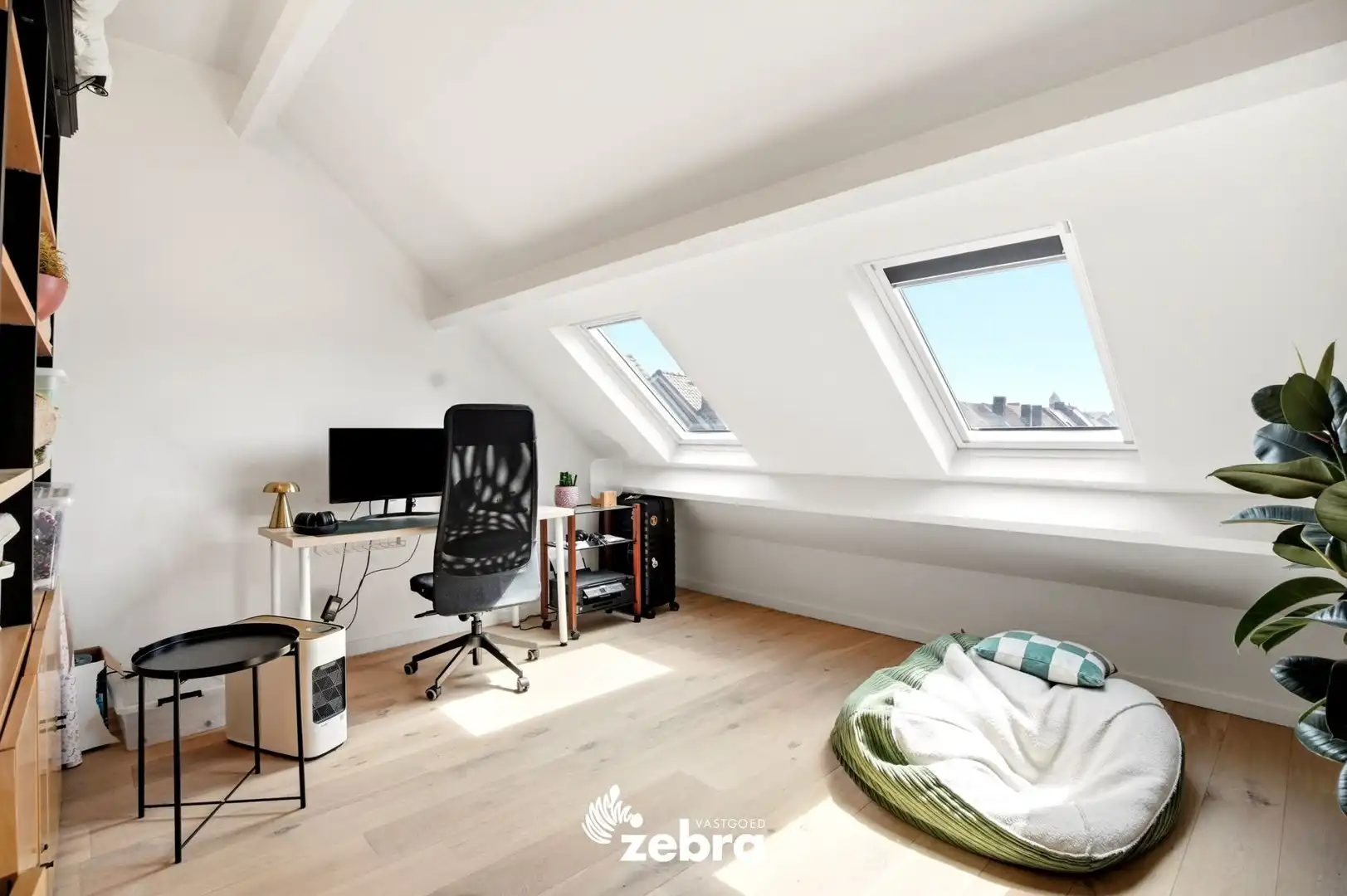 Ruime woning nabij centrum Brugge met 3 slaapkamers en zonnig terras! foto 14