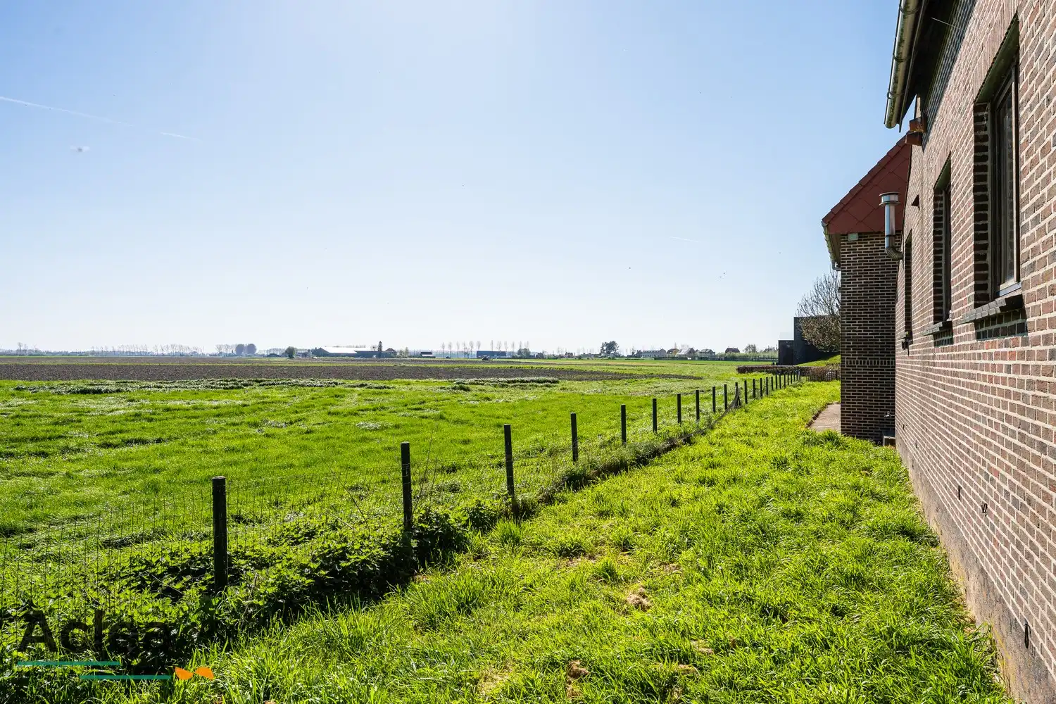 Dijkwoning met prachtig vergezicht foto 30