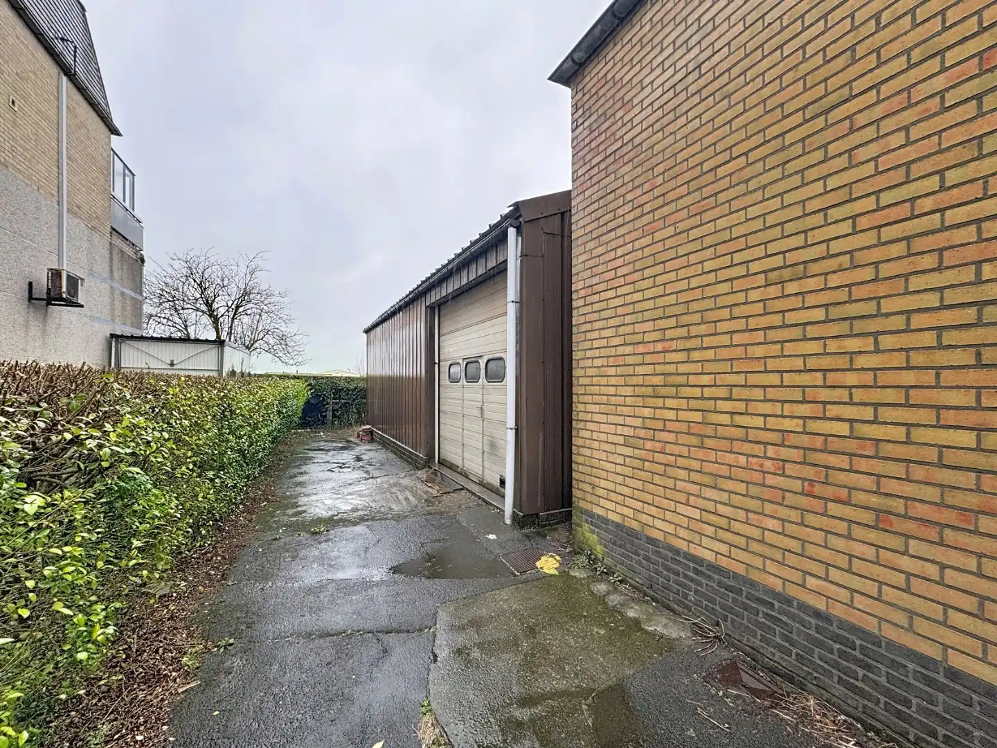 Centraal gelegen magazijn van 125m² foto 4