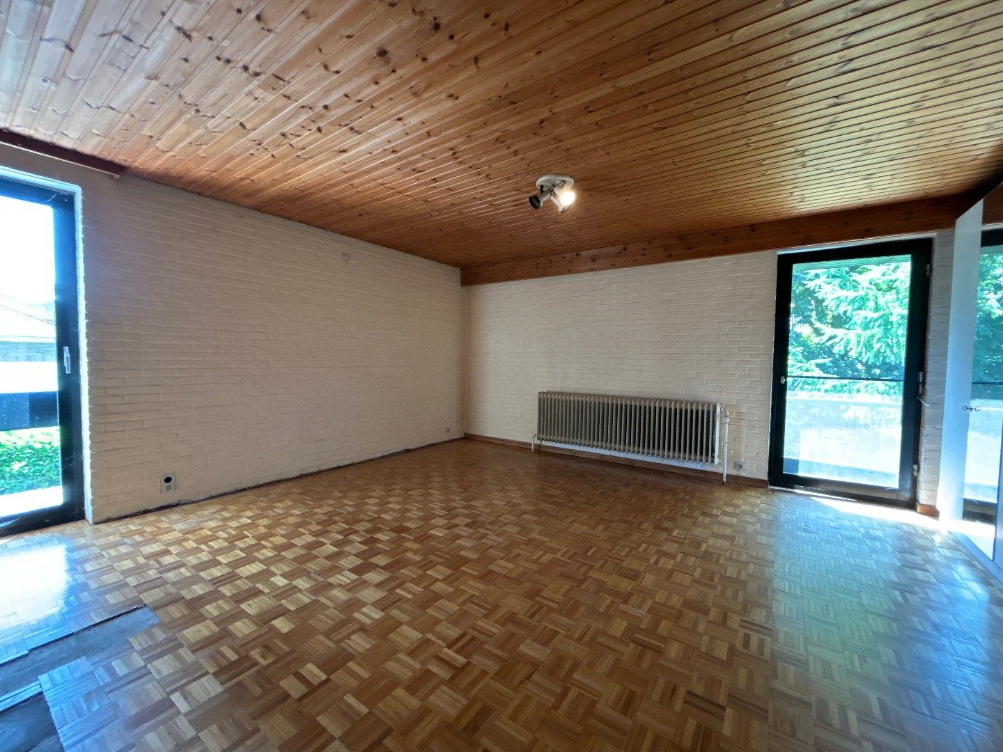Ruime, moderne villa met uitzonderlijke garage  foto 19