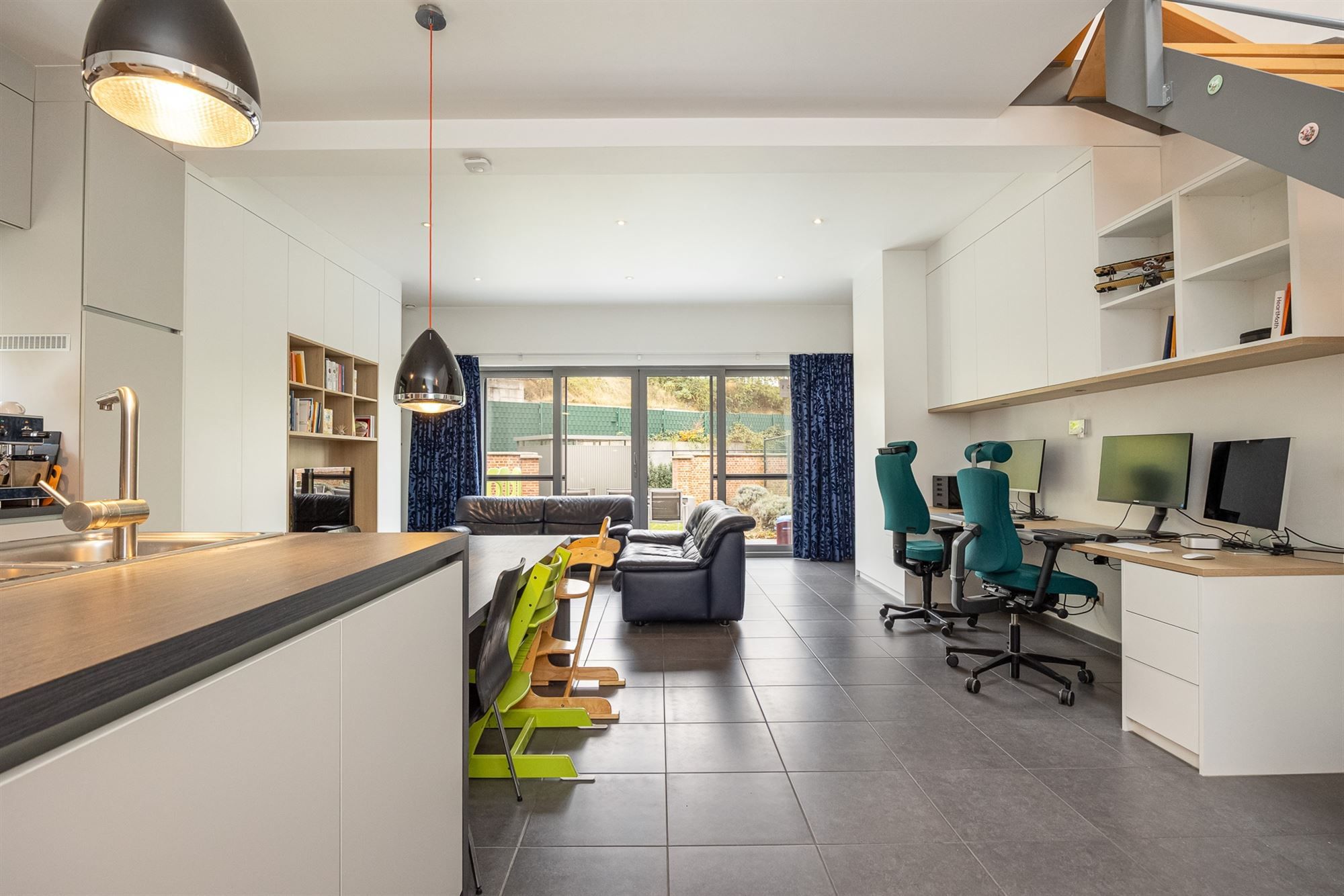 Halfopen energiezuinige woning met drie slaapkamers foto 2