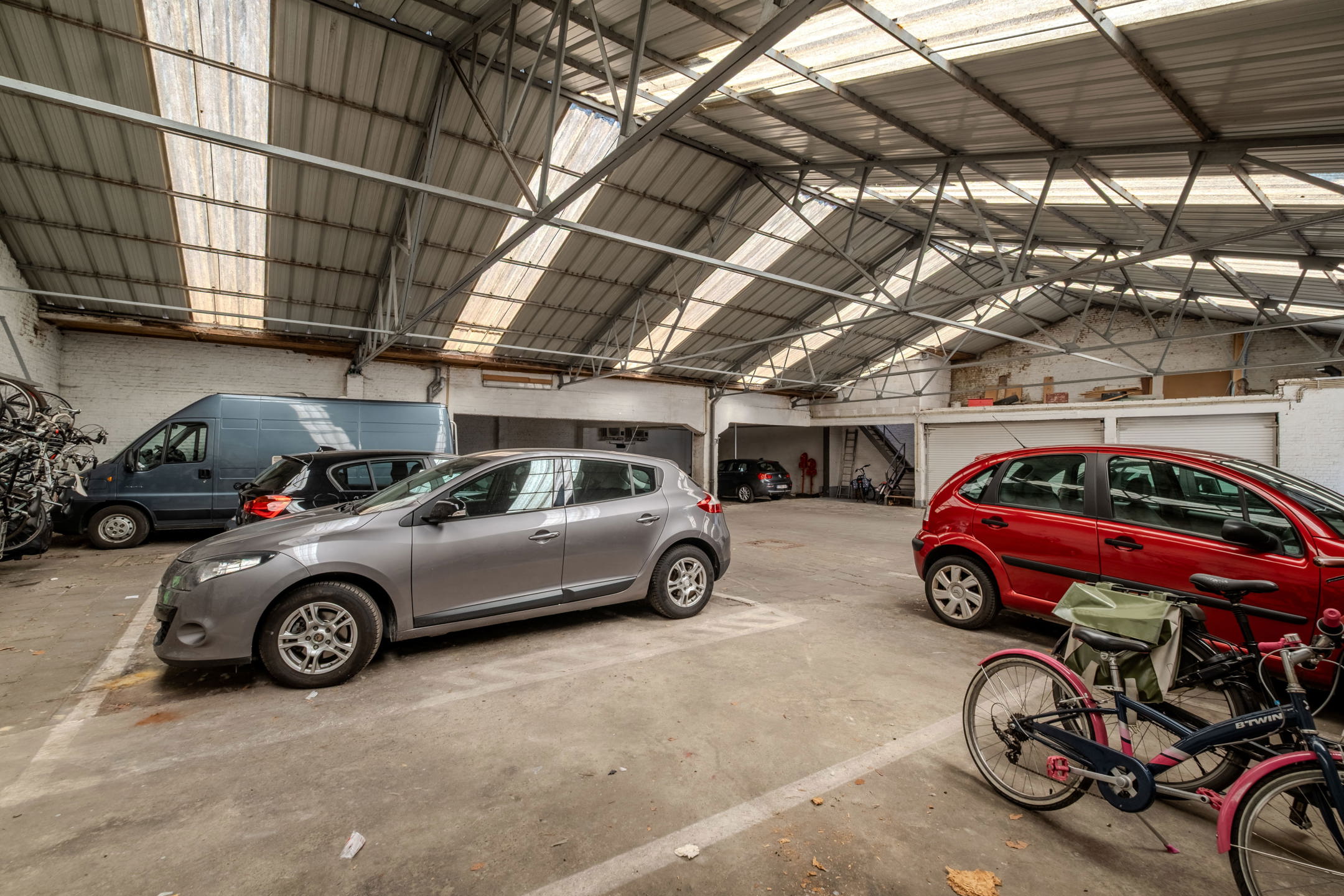 Woning met magazijn en studio op toplocatie te Merksem foto 24