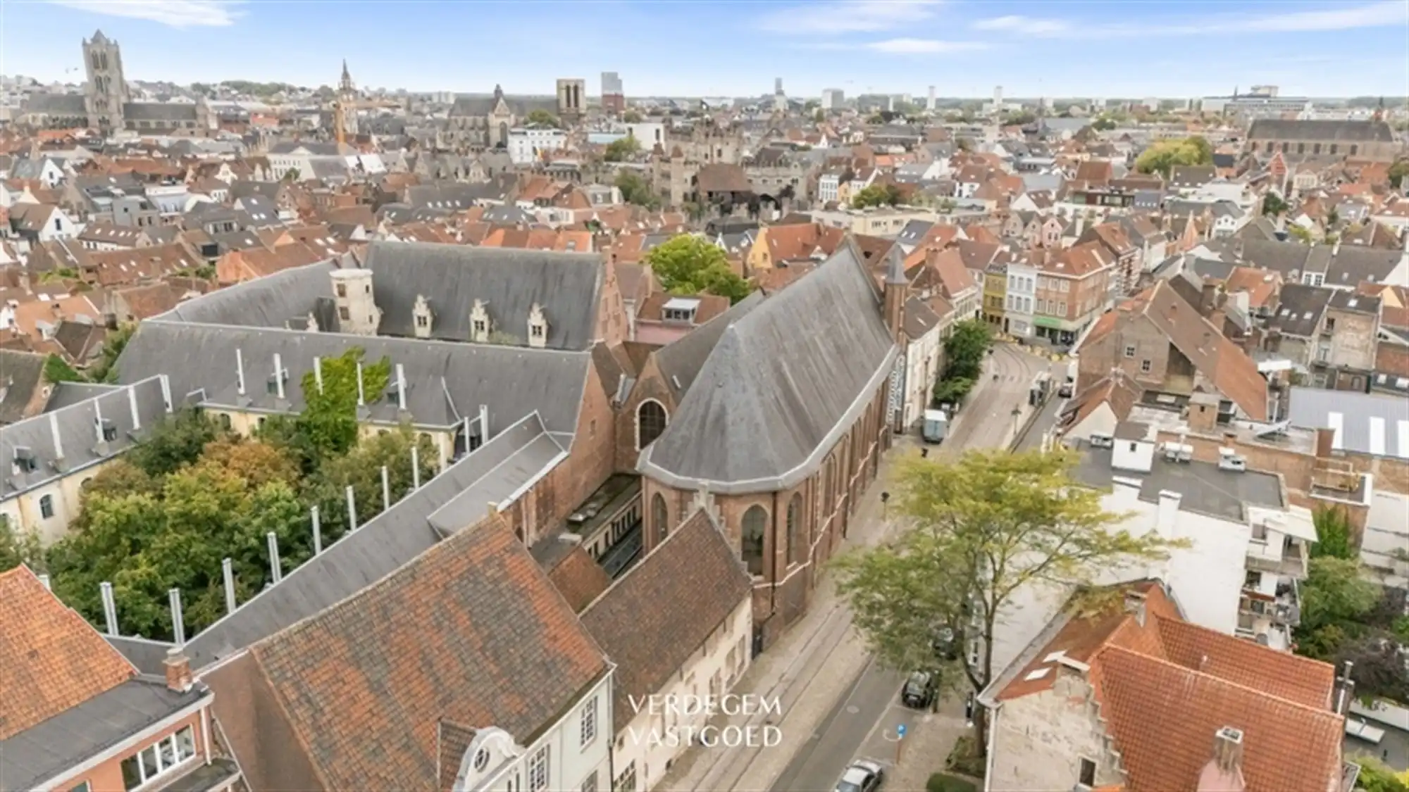 Iconisch café in hartje Gent, vrij van brouwer, met woongedeelte en erkend b&b foto 15