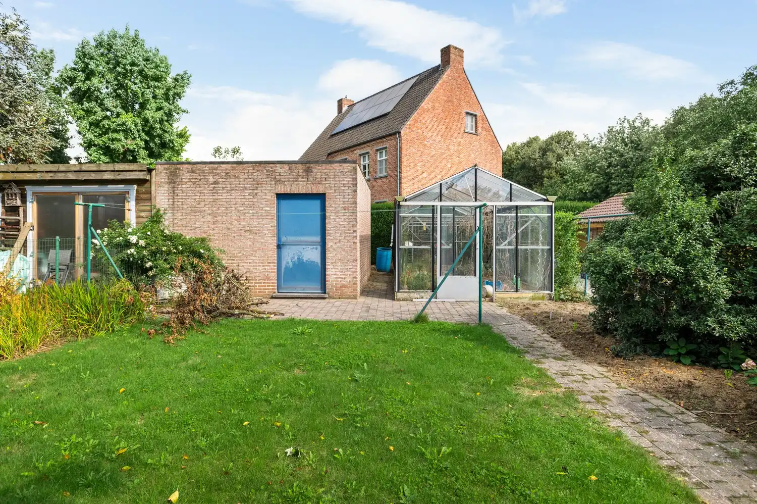 Opbrengsteigendom of co-housing met 2 ruime appartementen in het centrum van Broechem! foto 21