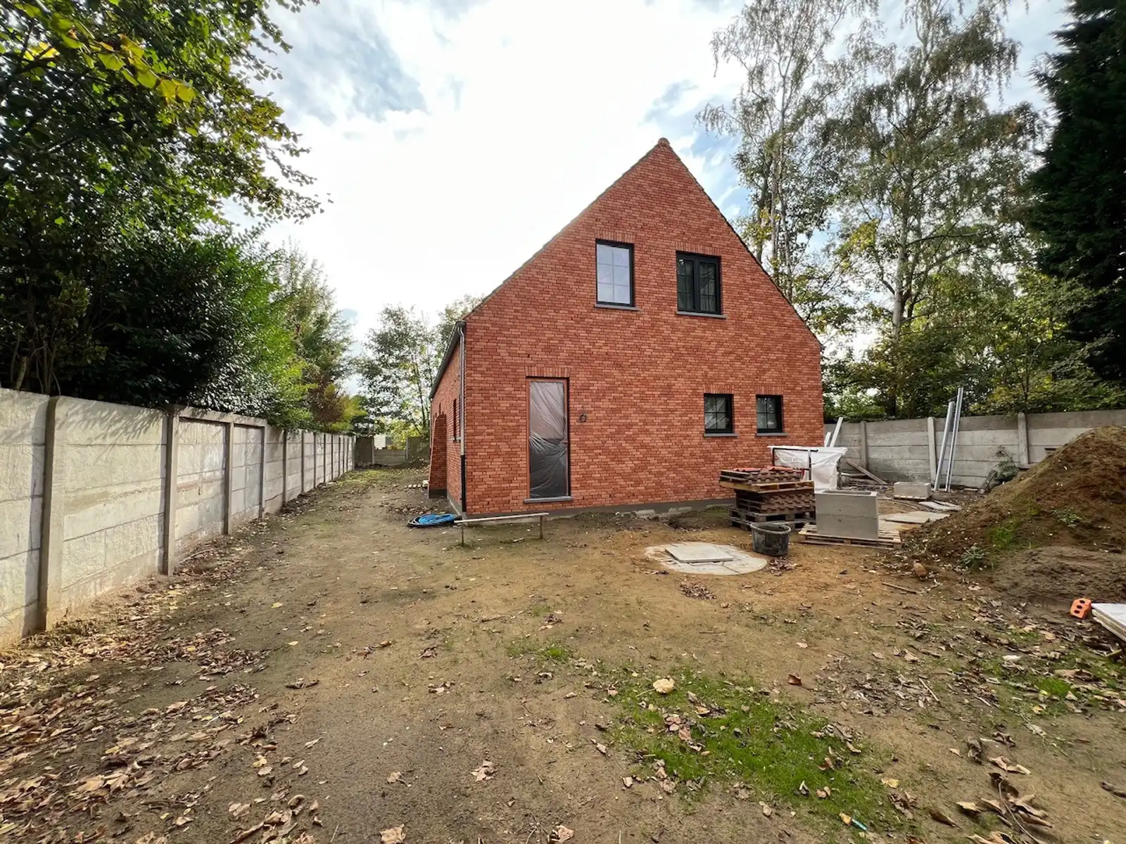 6% BTW - OB met 3slpk, bureau, dressing, terras en tuin foto 2