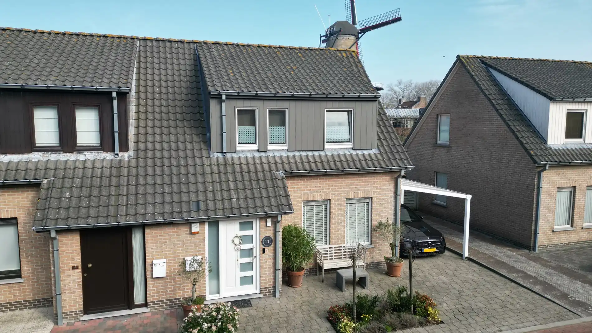 Luxe woning aan de voet van "de Brak" in Sluis foto 2