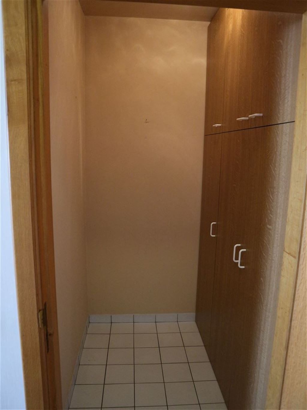 Ruim appartement op 1e verdieping met lift foto 9